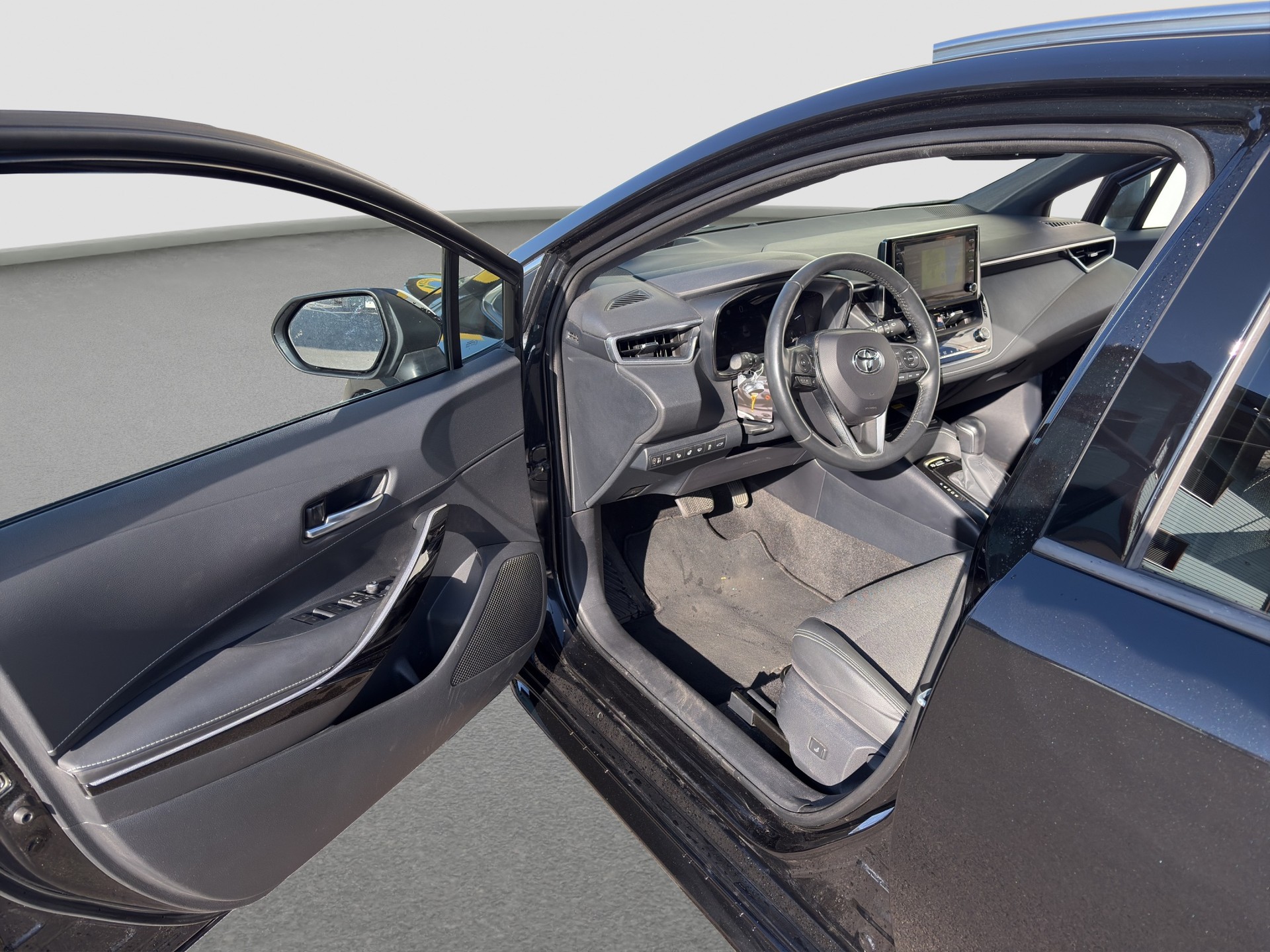 TOYOTA Corolla Touring Sports 1.8 HSD Trend e-CVT-image-17