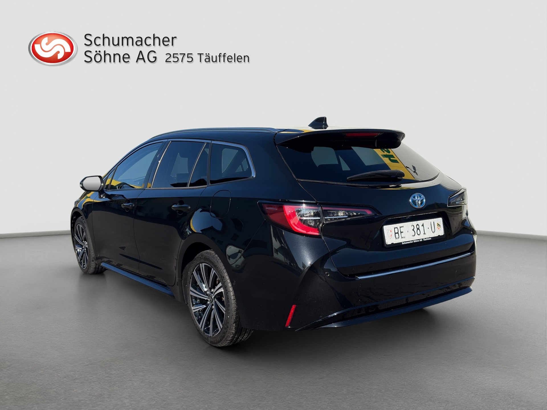 TOYOTA Corolla Touring Sports 1.8 HSD Trend e-CVT-image-2