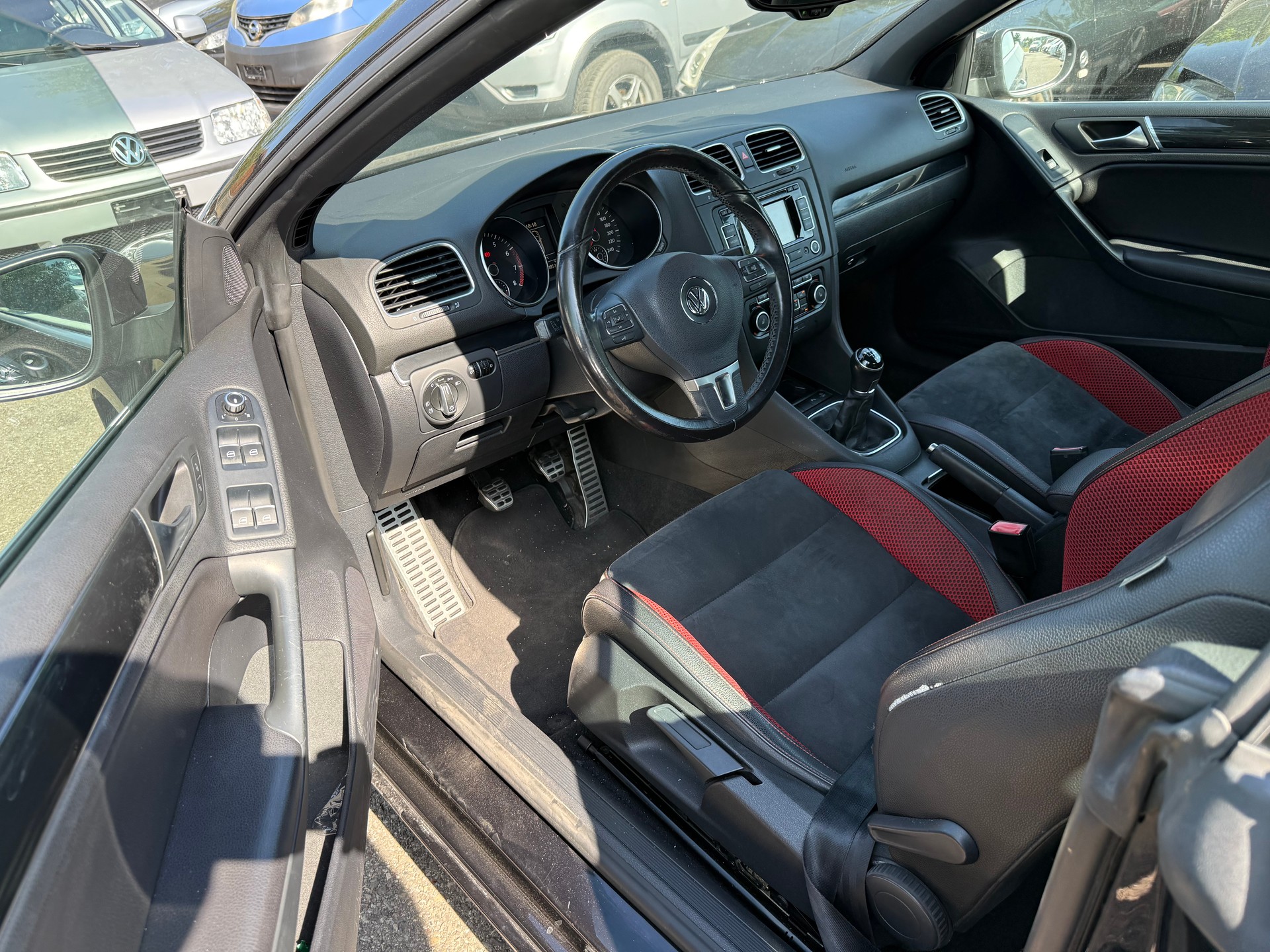 VW Golf Cabrio 1.2 TSI BlueMotion Technology-image-10