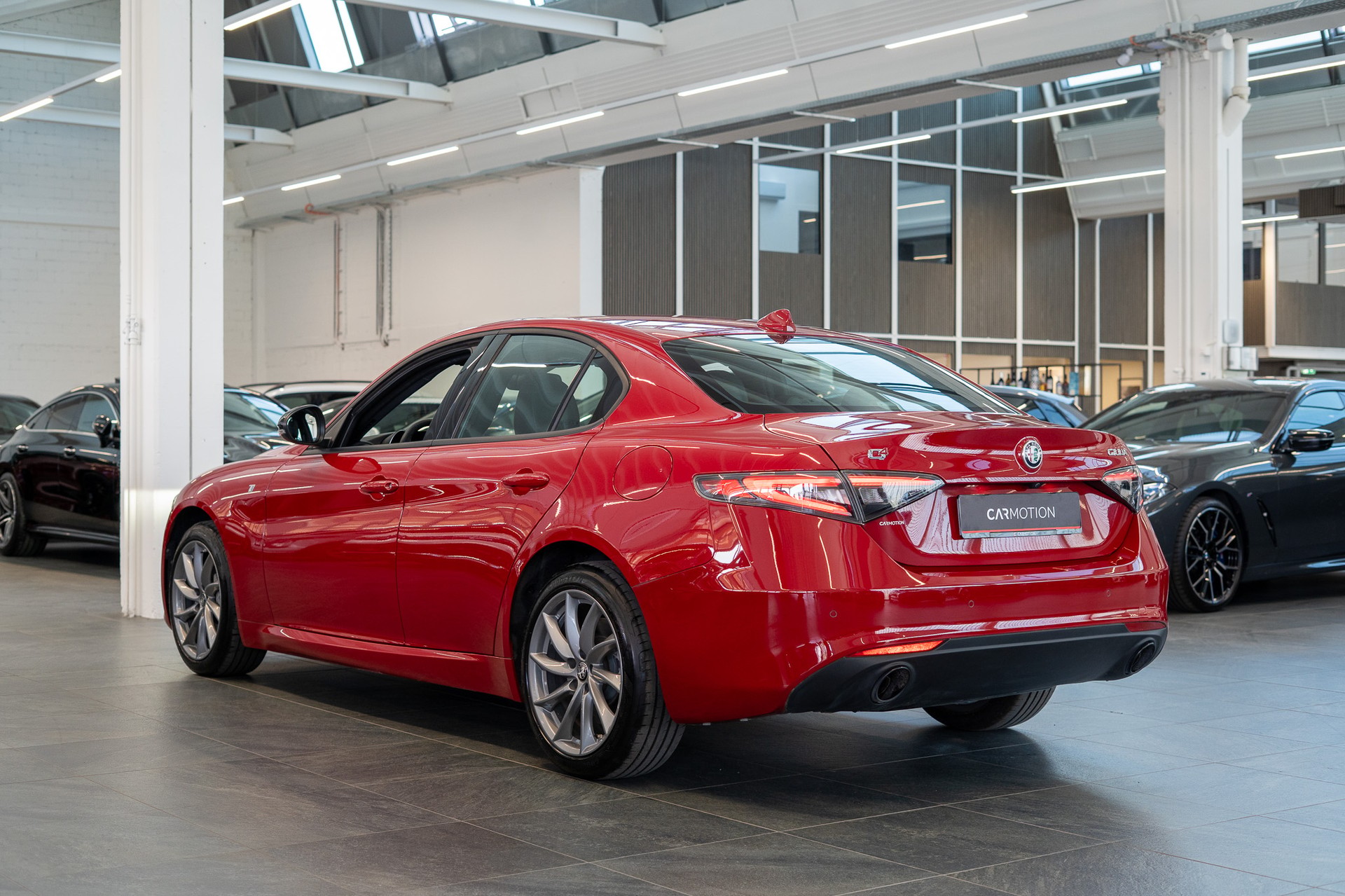 ALFA ROMEO Giulia 2.0 Q4 TI Edition / Memory Sitze / Voll-Leder / Navi-image-6