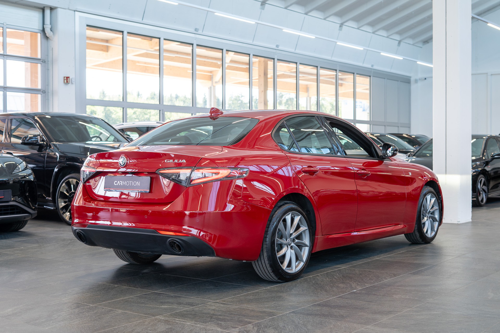 ALFA ROMEO Giulia 2.0 Q4 TI Edition / Memory Sitze / Voll-Leder / Navi-showroom-element-3