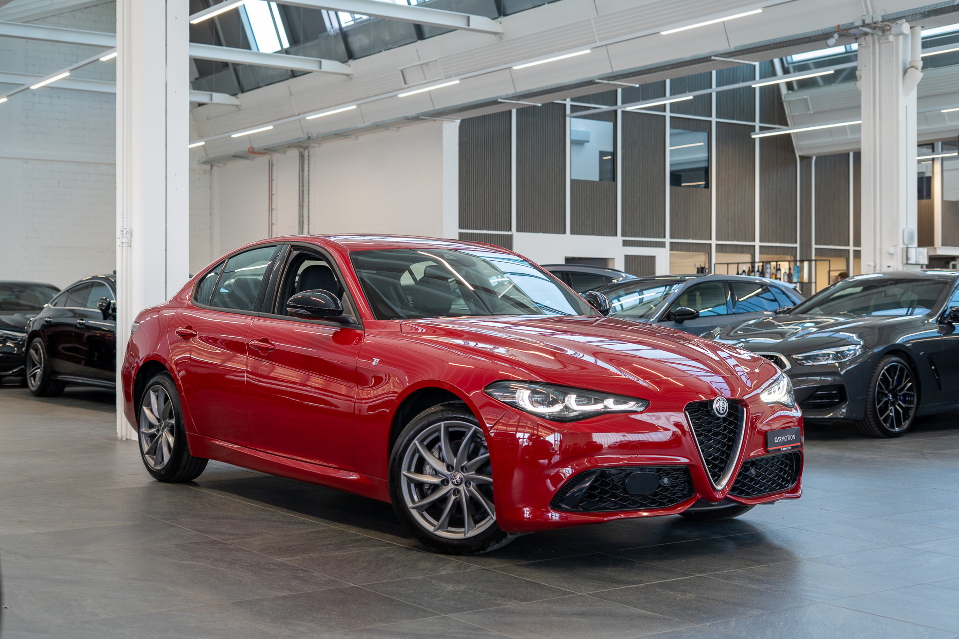 ALFA ROMEO Giulia 2.0 Q4 TI Edition / Memory Sitze / Voll-Leder / Navi-showroom-element-2