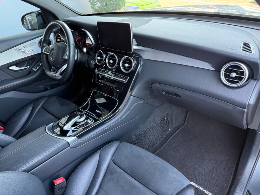 MERCEDES-BENZ GLC Coupé 300 AMG Line 4Matic 9G-Tronic-image-9