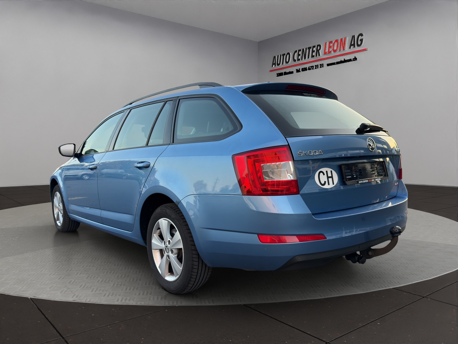 SKODA Octavia Combi 1.6 TDI Elegance 4x4-image-3