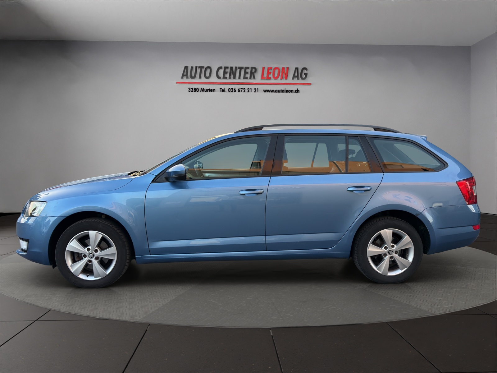 SKODA Octavia Combi 1.6 TDI Elegance 4x4-image-2