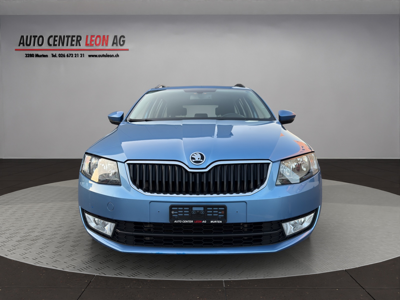 SKODA Octavia Combi 1.6 TDI Elegance 4x4-image-0