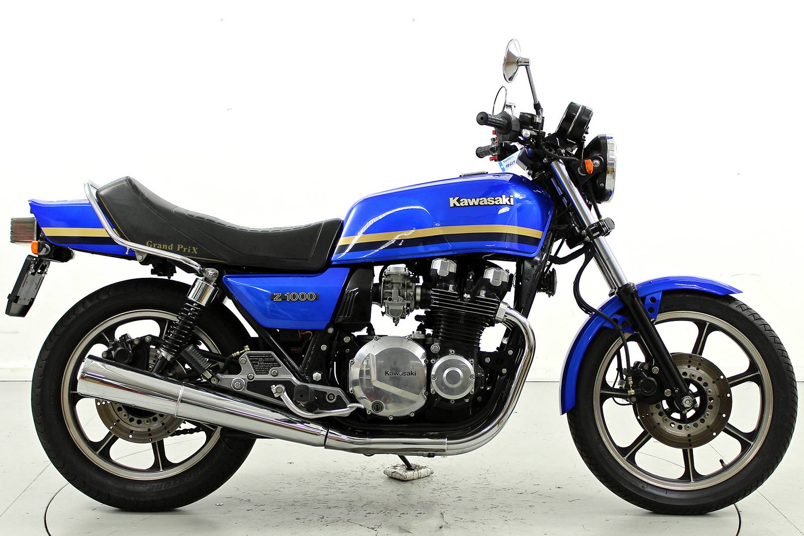 KAWASAKI Z 1000 J-showroom-element-3