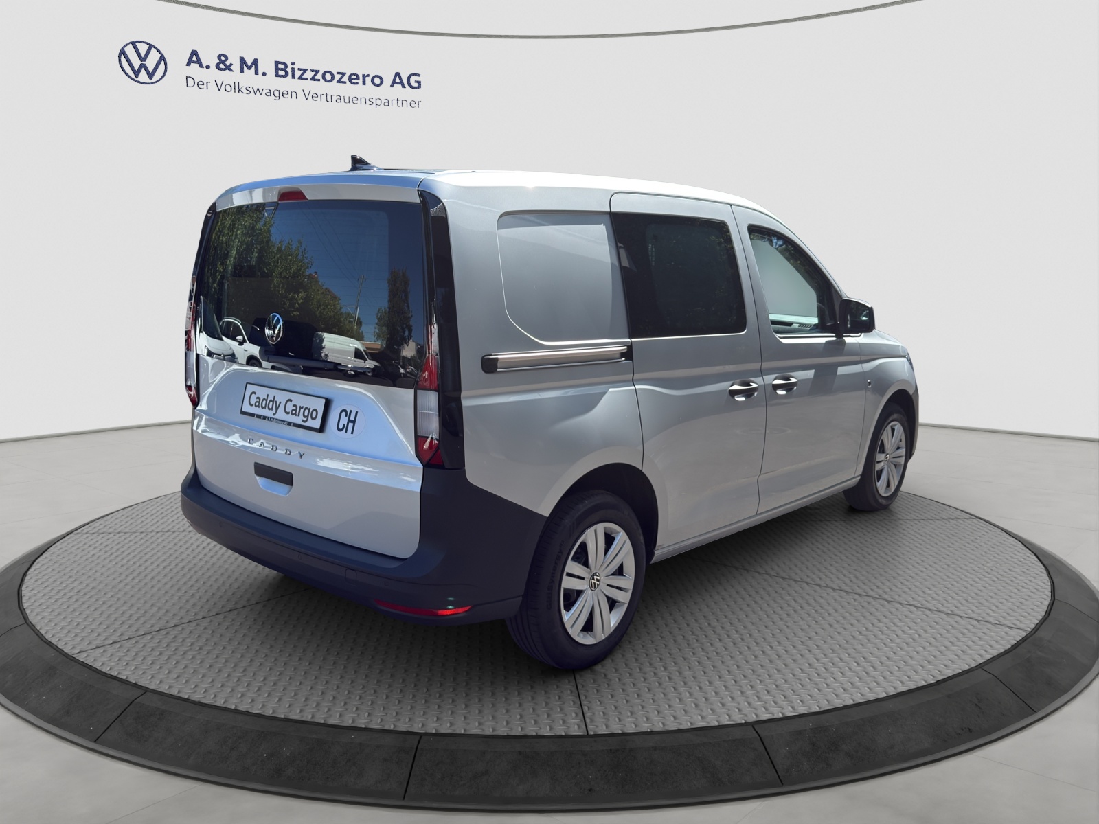 VW Caddy Cargo 1.5 TSI Entry-image-4