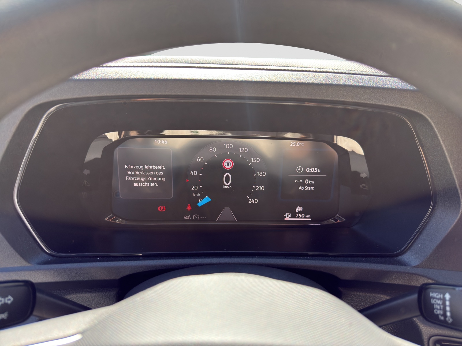 VW Caddy Cargo 1.5 TSI Entry-image-11