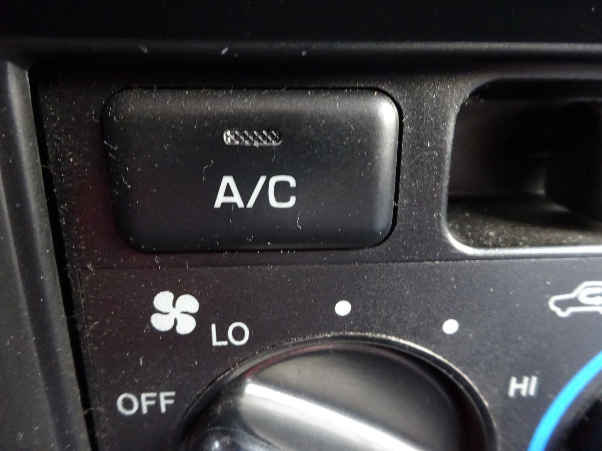 TOYOTA Land Cruiser 300 3.0 TD LX-image-10