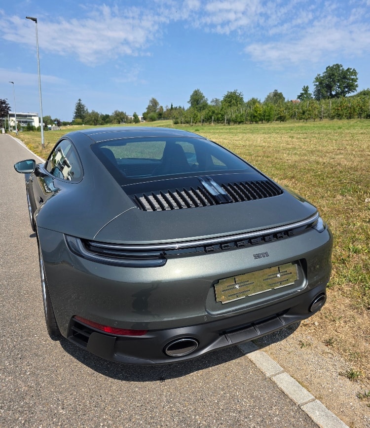PORSCHE 3.0 Carrera GTS PDK-image-1