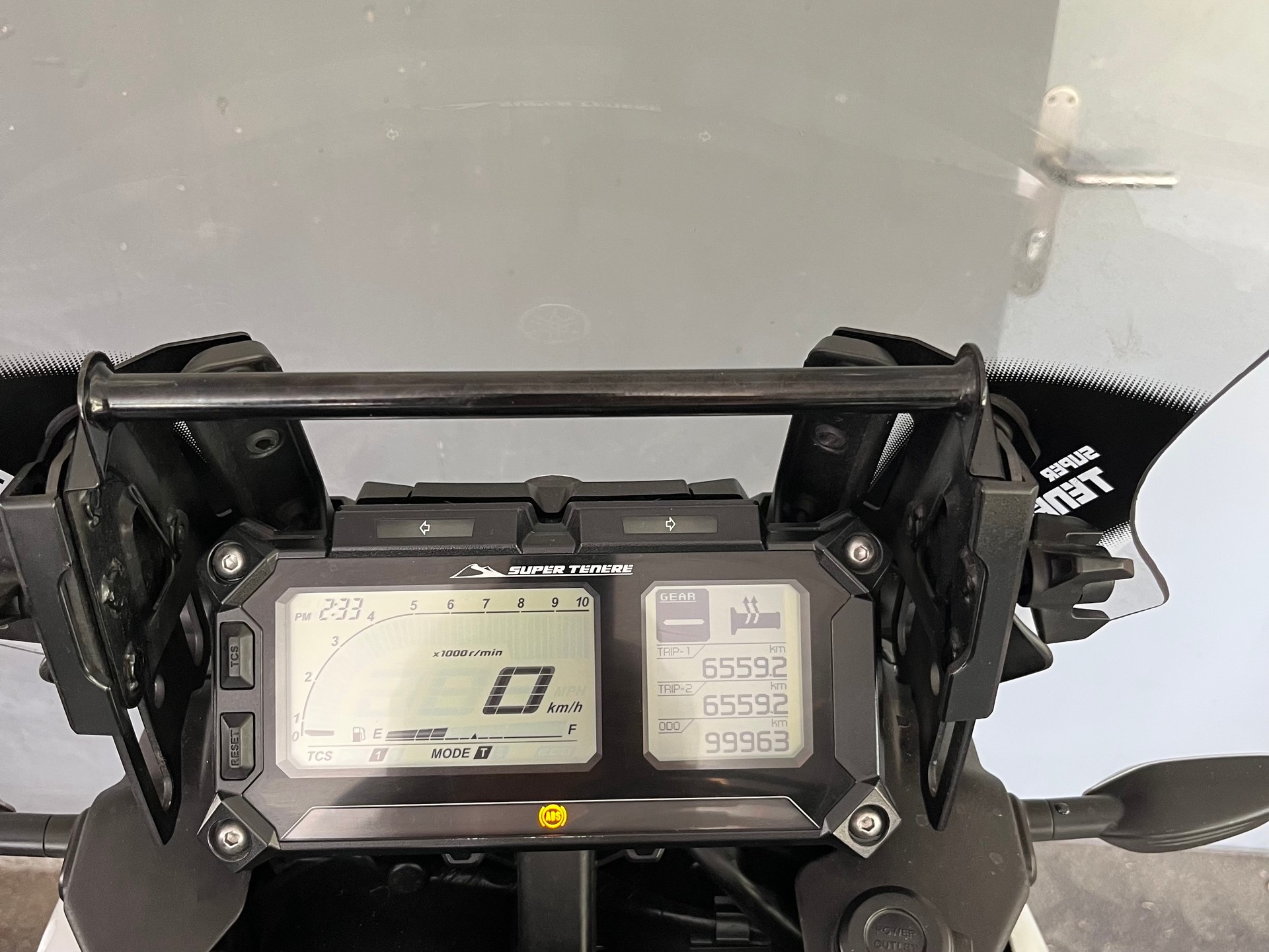 YAMAHA XT 1200 ZE Super Ténéré-image-9