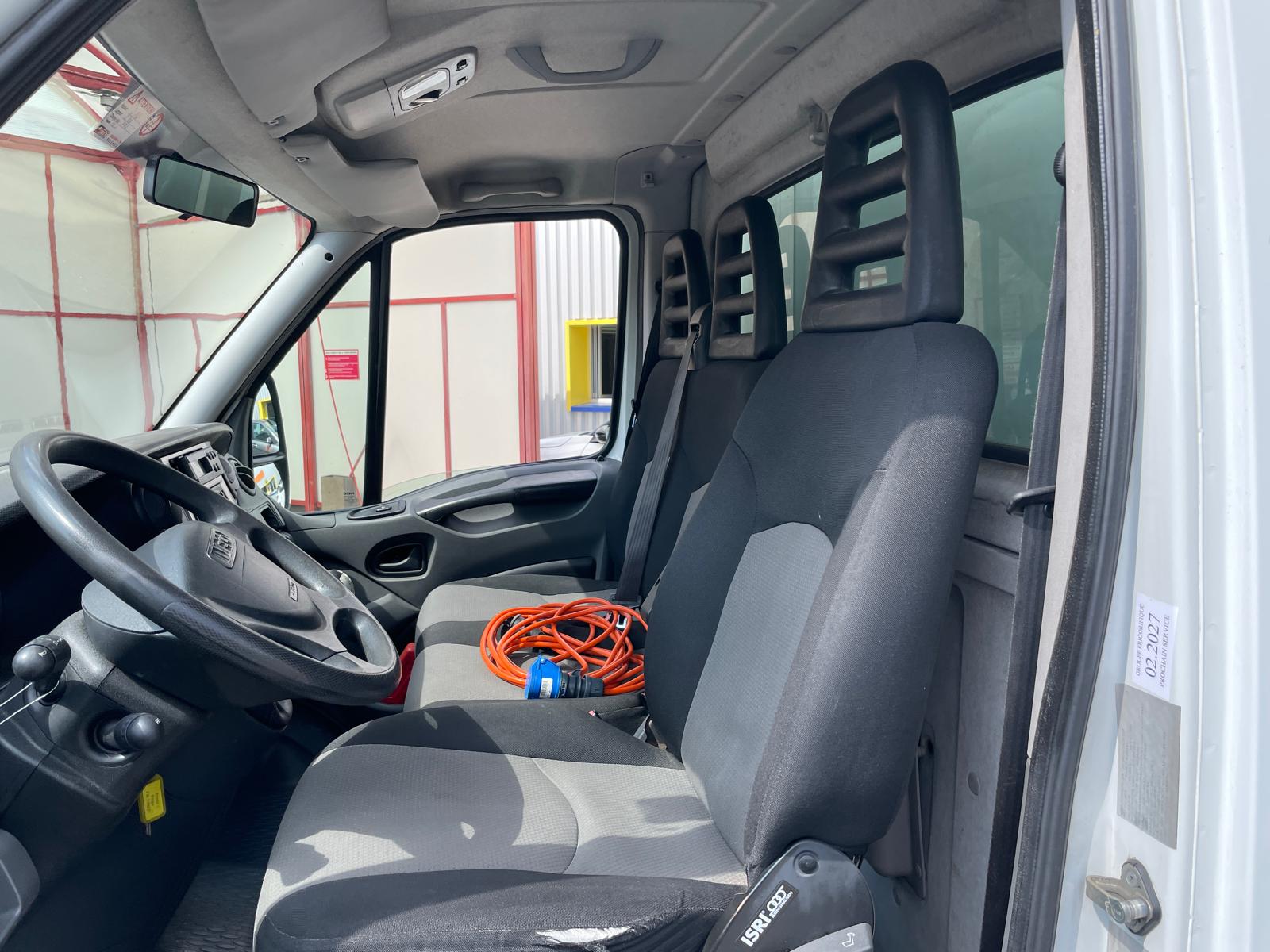IVECO 35 S 13-image-4