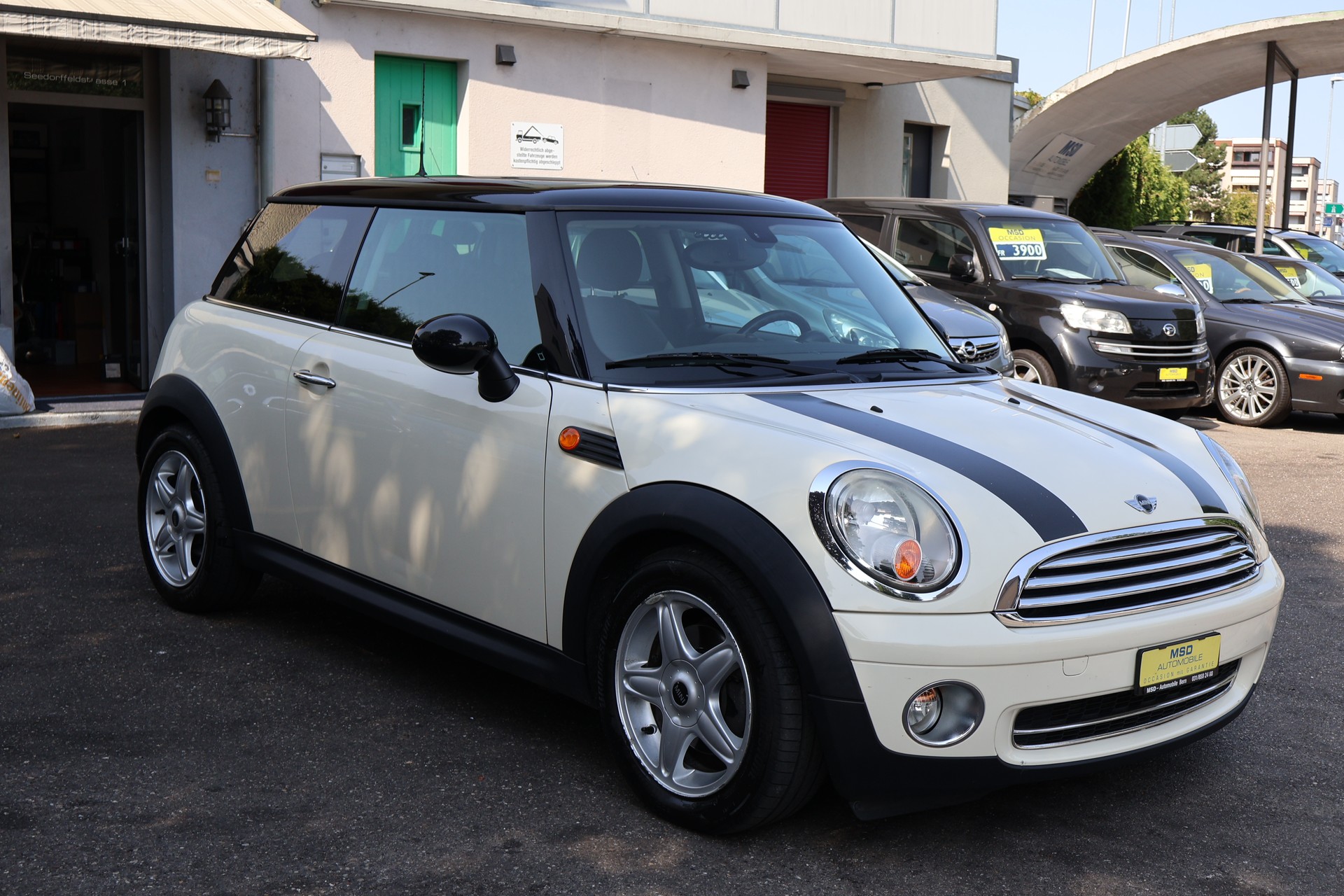 MINI Cooper-image-2