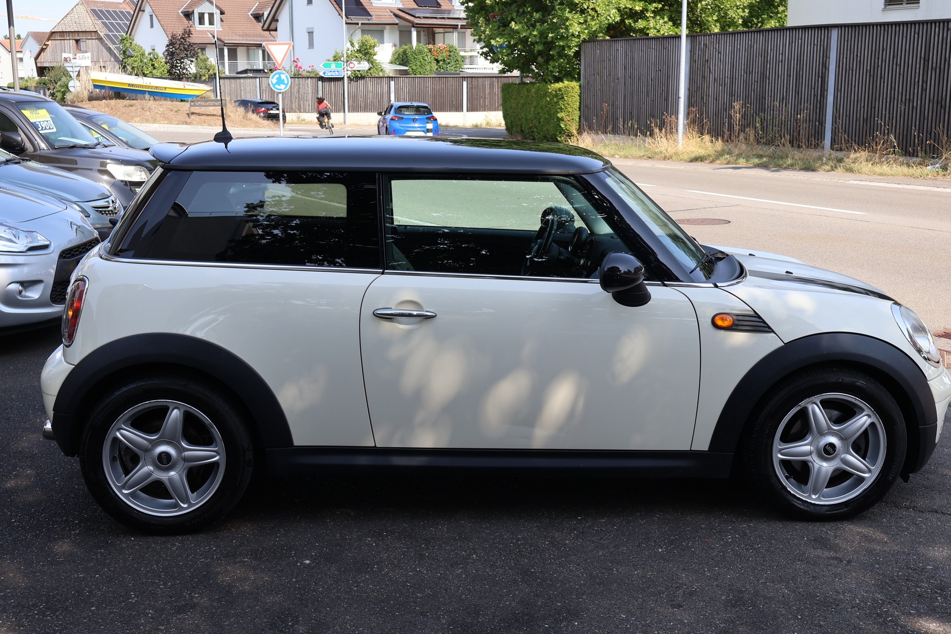 MINI Cooper-image-4