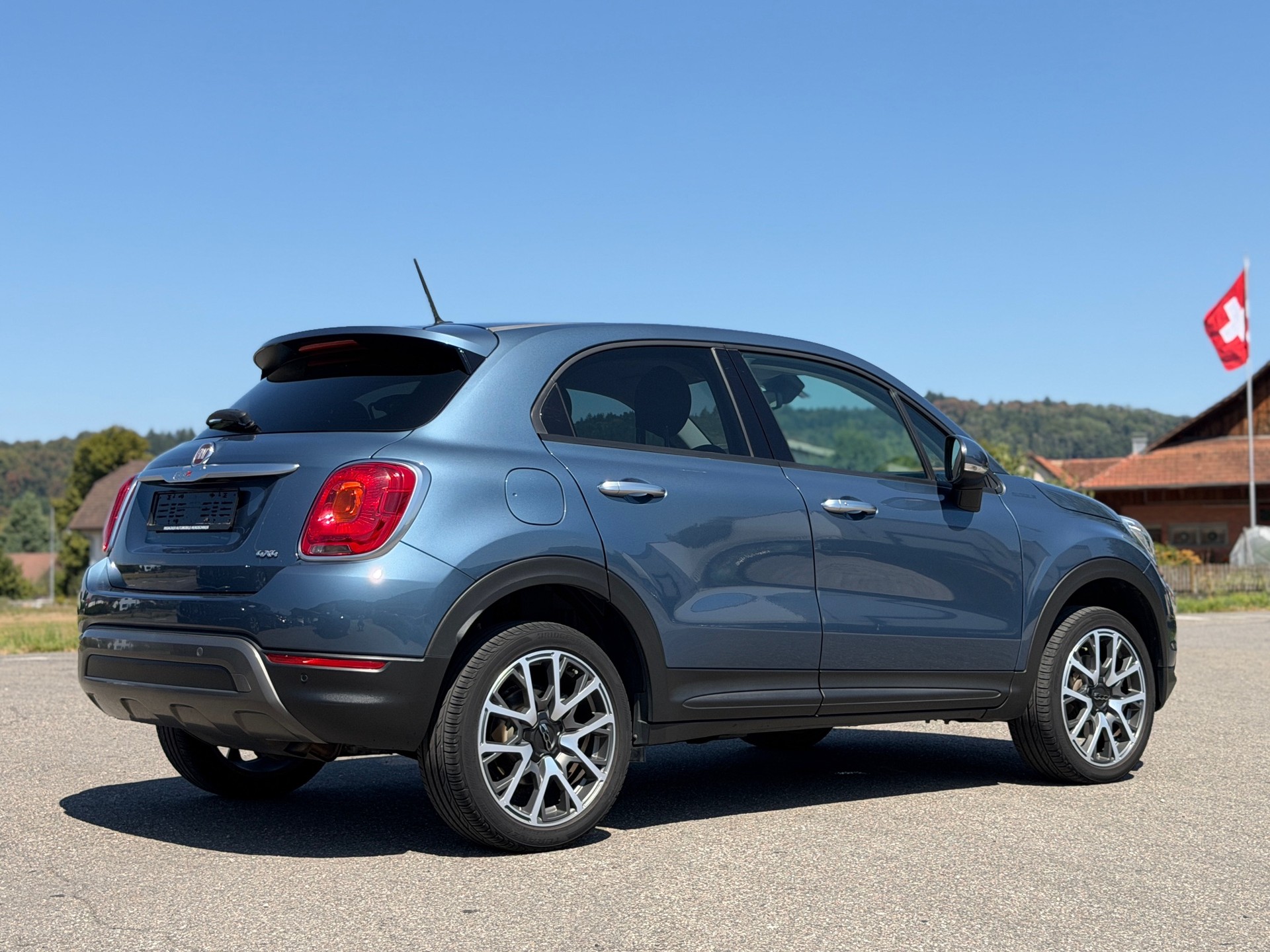 FIAT 500X 1.4T Cross 4x4 Automatic-image-3