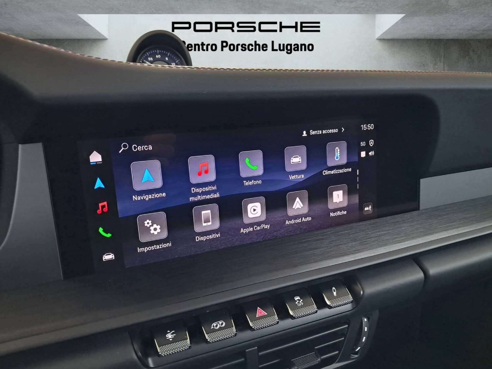 PORSCHE 911 Carrera 4 GTS-image-20