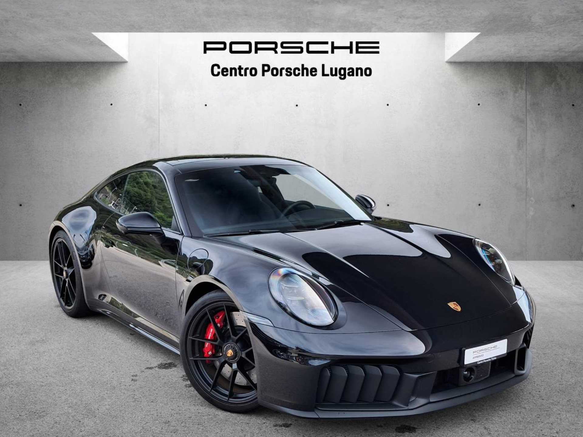 PORSCHE 911 Carrera 4 GTS