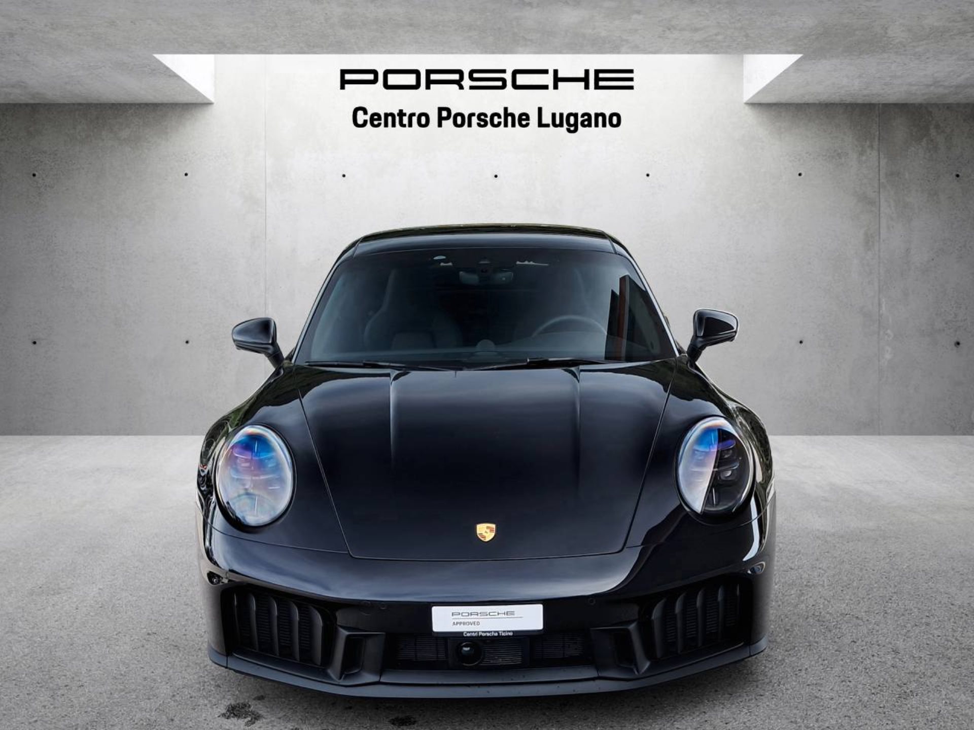 PORSCHE 911 Carrera 4 GTS-image-9