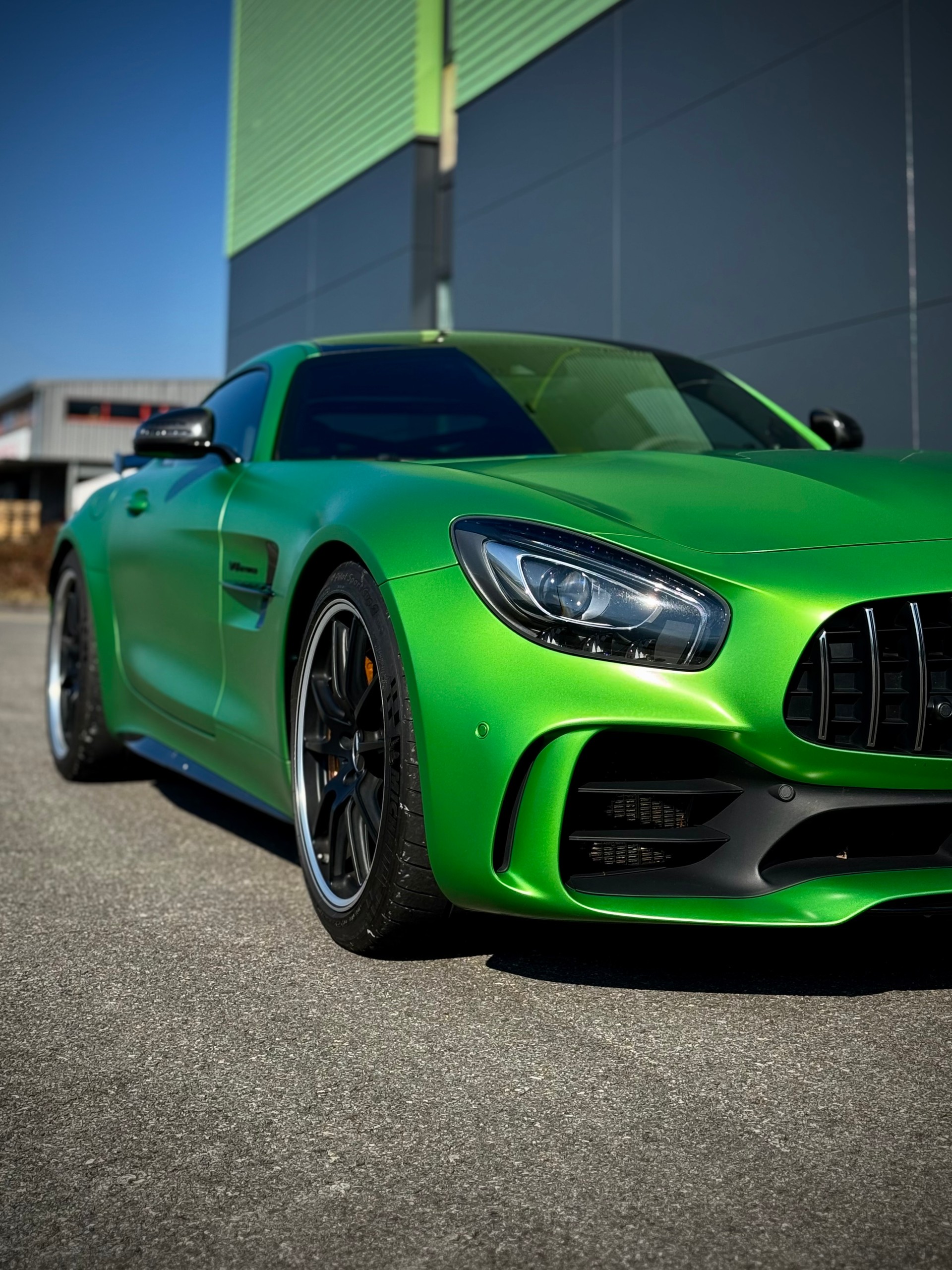 MERCEDES-BENZ AMG GT R TRACK PACKAGE-image-7