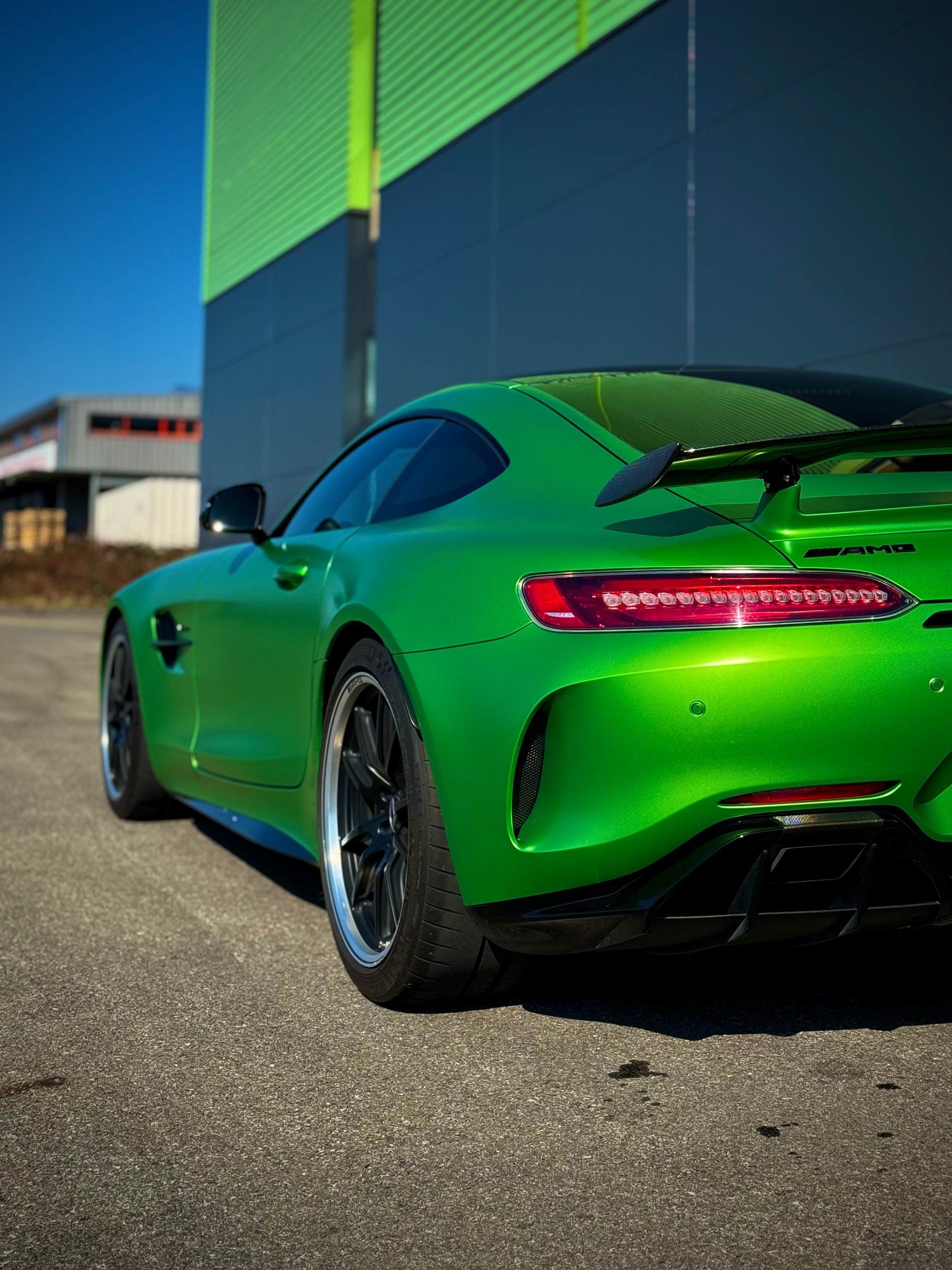 MERCEDES-BENZ AMG GT R TRACK PACKAGE-image-4