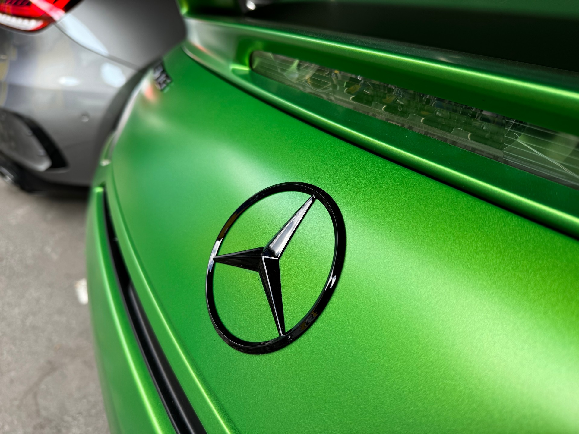 MERCEDES-BENZ AMG GT R TRACK PACKAGE-image-3