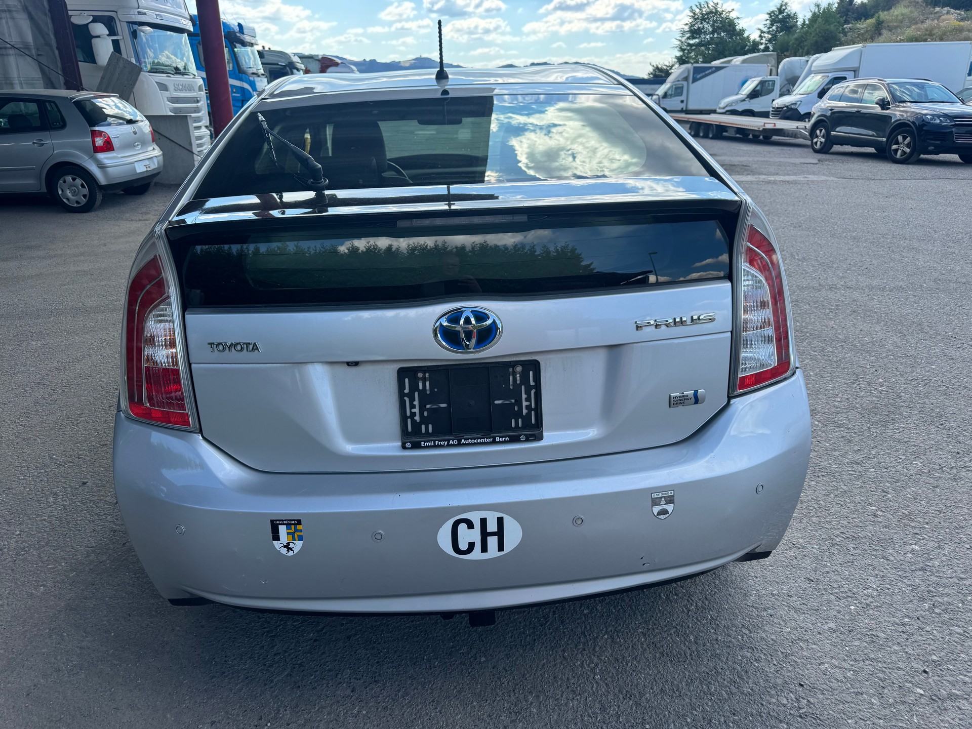 TOYOTA Prius 1.8 16V HSD Sol-image-3
