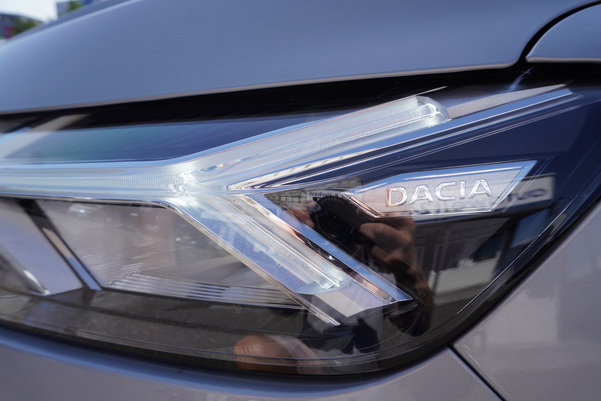 DACIA Jogger TCe 110 Extreme 7-PLÄTZER!!!-image-10
