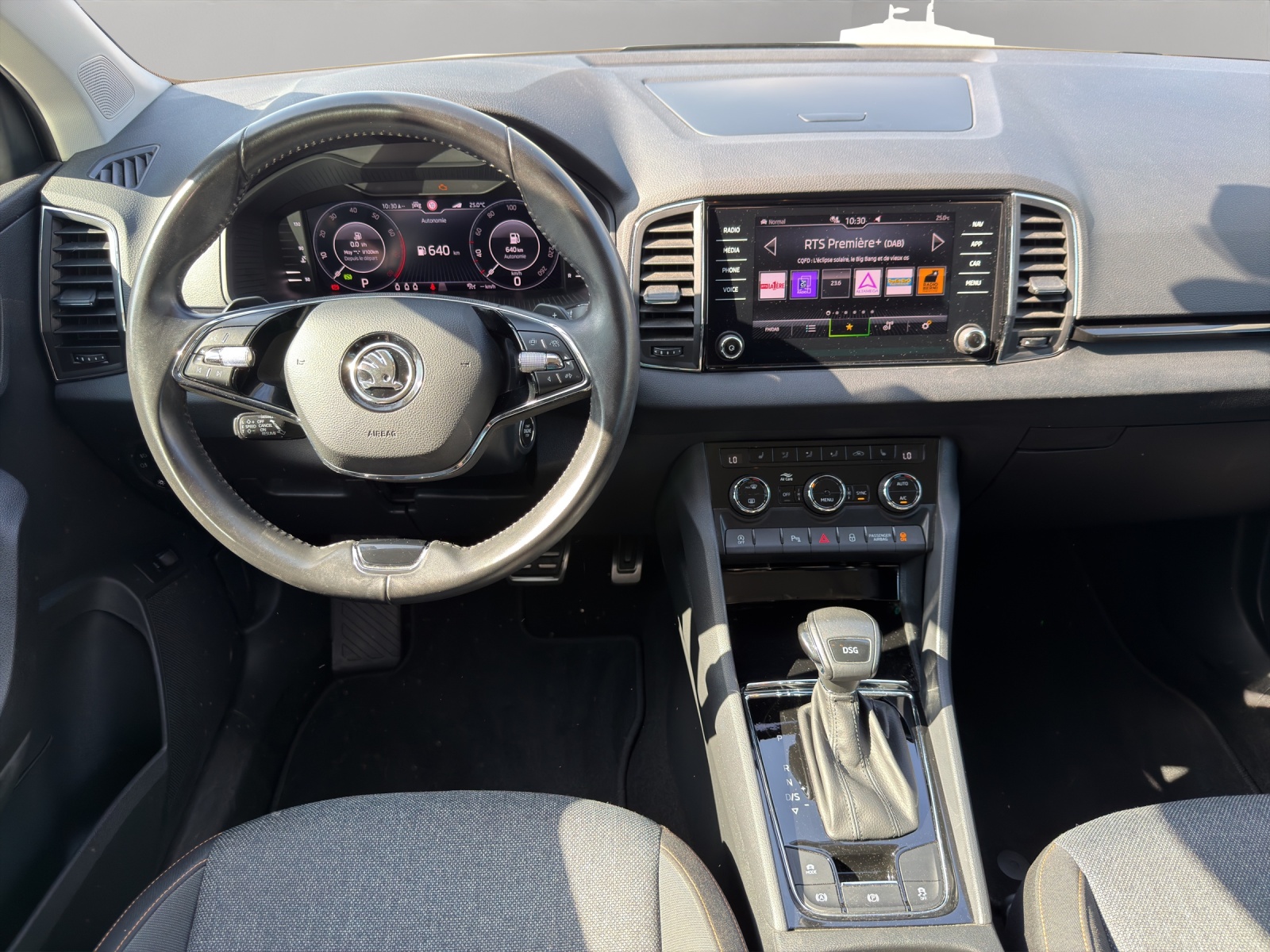 SKODA Karoq 1.5 TSI ACT Clever DSG-image-9