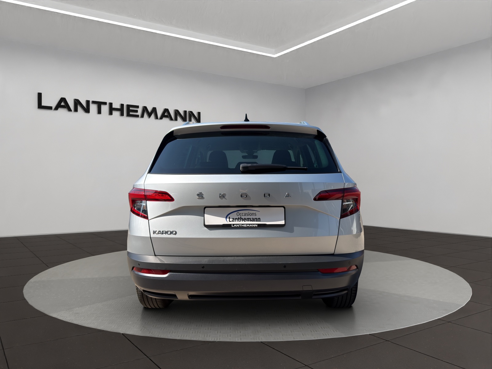 SKODA Karoq 1.5 TSI ACT Clever DSG-showroom-element-3