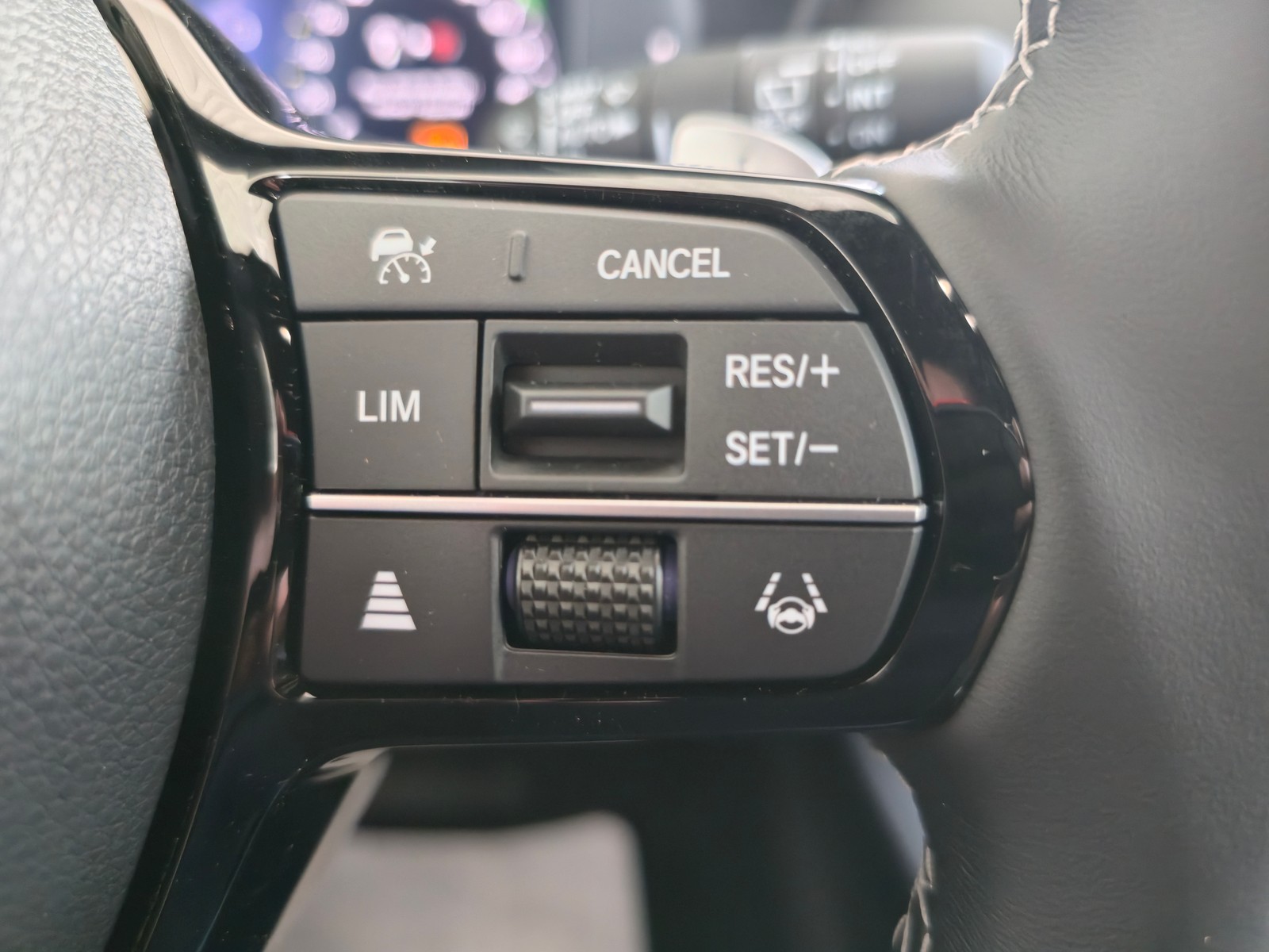 Honda ZR-V 2.0i MMD Sport — photo 7