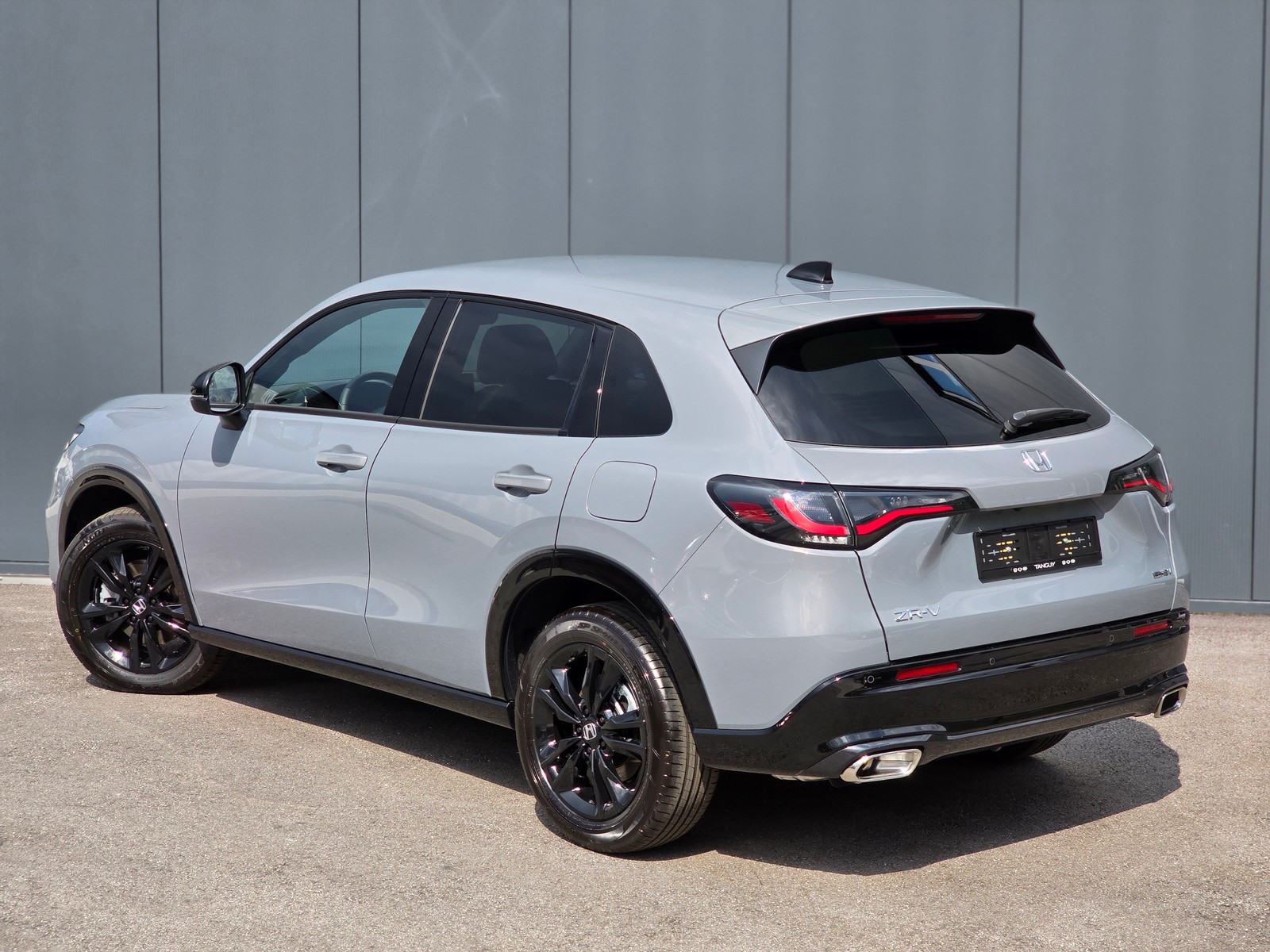 Honda ZR-V 2.0i MMD Sport — photo 2