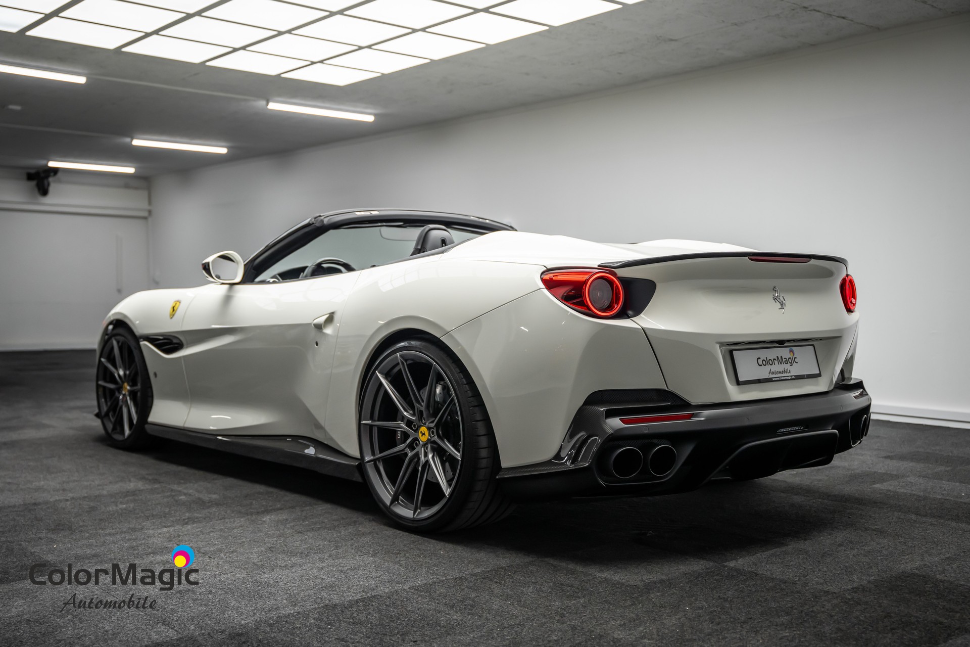 FERRARI PORTOFINO * FULL NOVITEC * FULL CARBON * 1 OF 1 * 9600KM * FRISCH AB FERRARI SERVICE * FERRARI APPROVED GARANTIE *-showroom-element-3