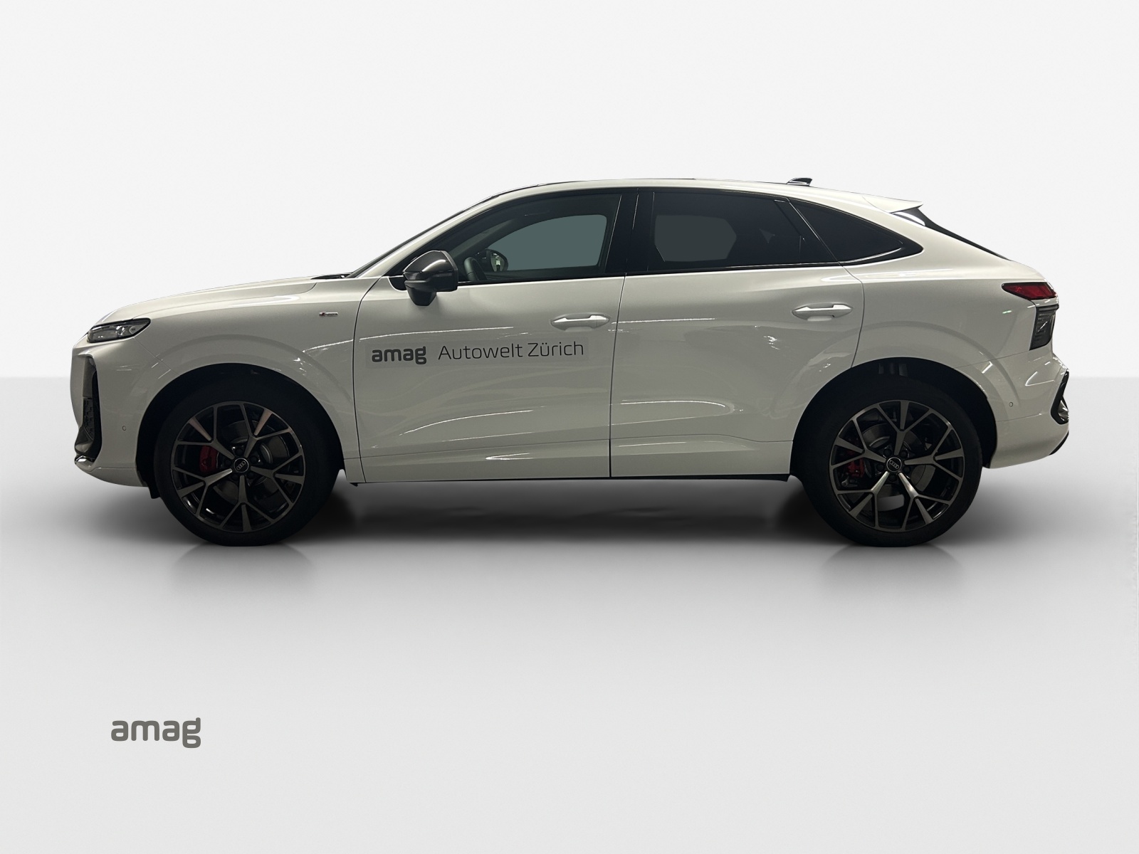 AUDI Q3 Sportback TFSI quattro 195 kW S tronic-image-1