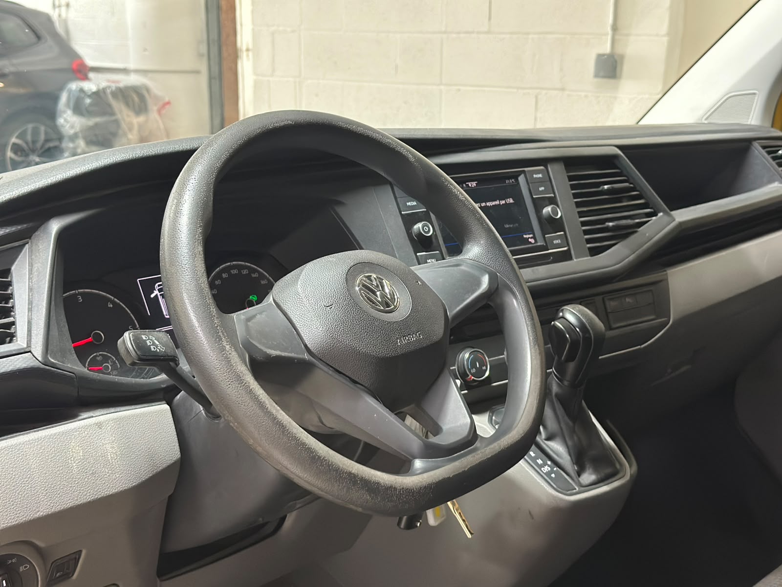 VW T6.1 2.0 TDI DSG-image-6