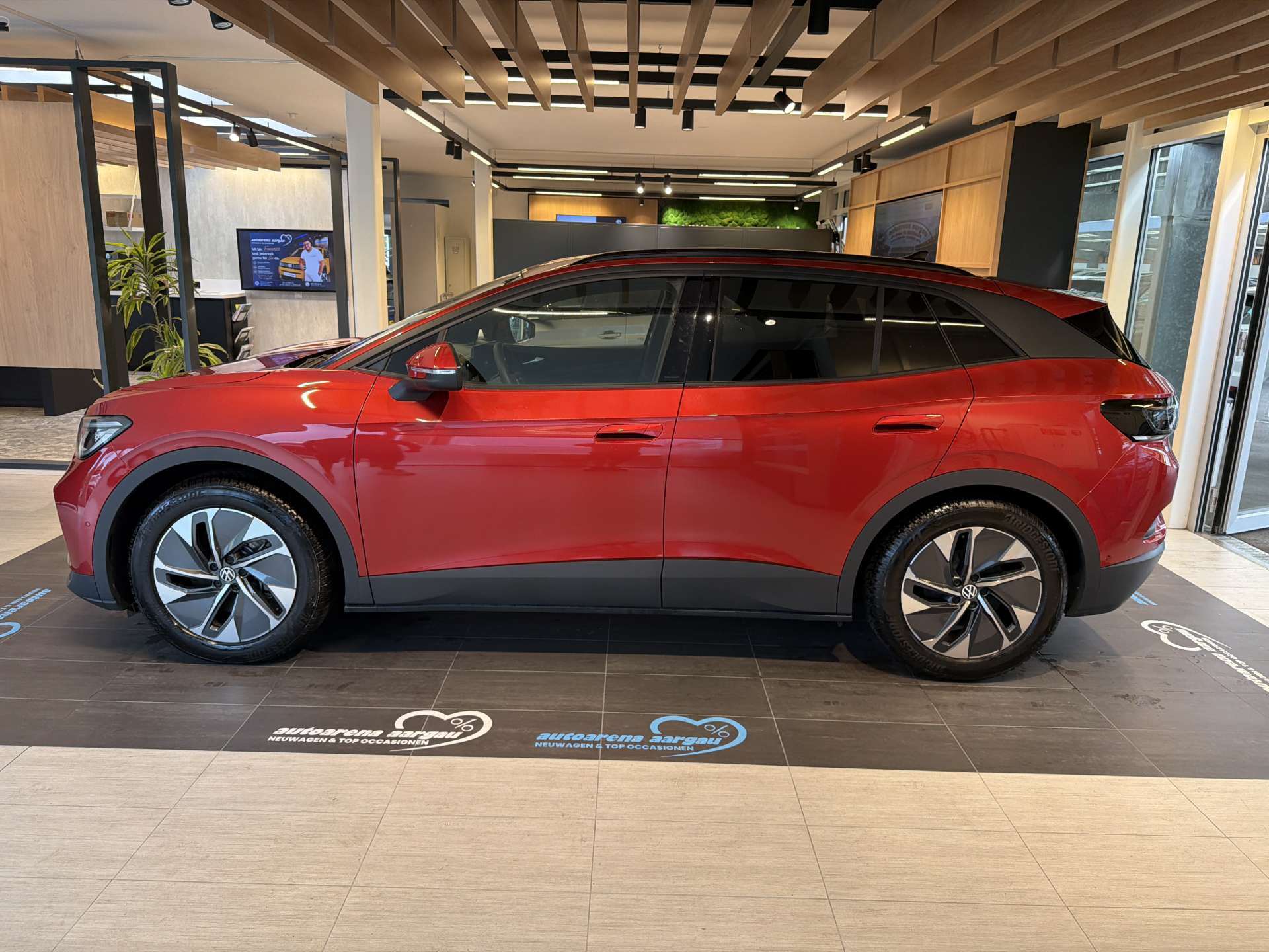 VW ID.4 Pro 77 kWh 285PS Automat-image-11