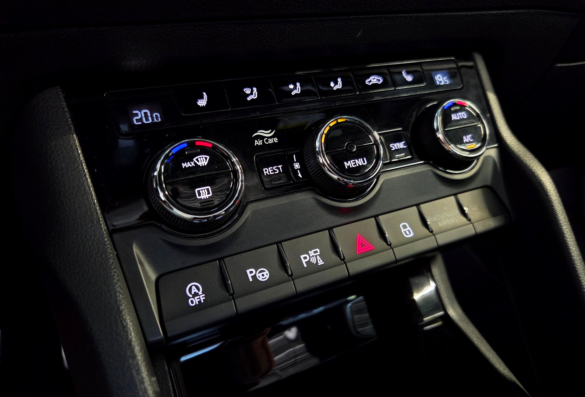 SKODA Kodiaq 2.0 TSI Sportline DSG-image-7