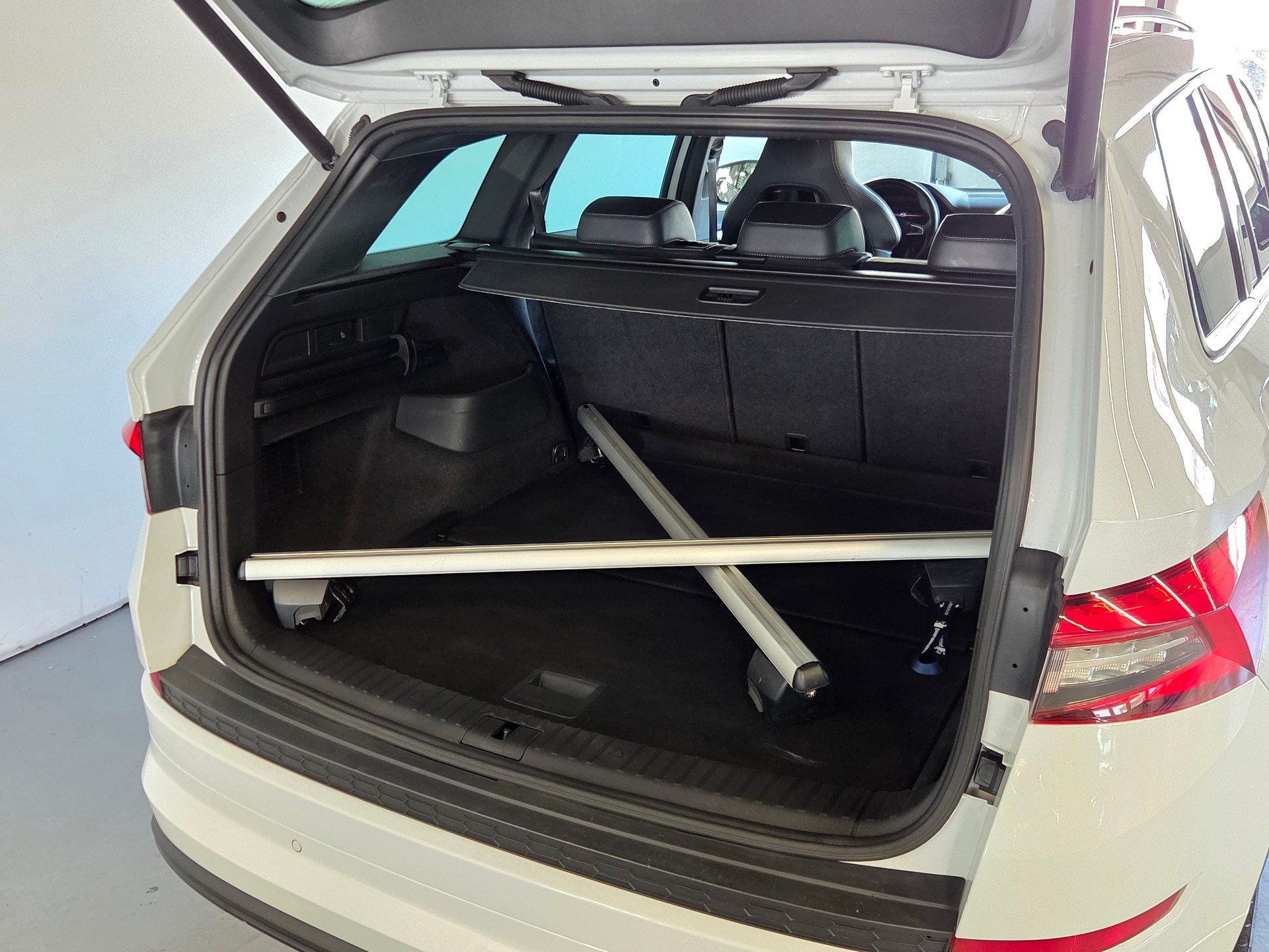 SKODA Kodiaq 2.0 TSI Sportline DSG-image-25