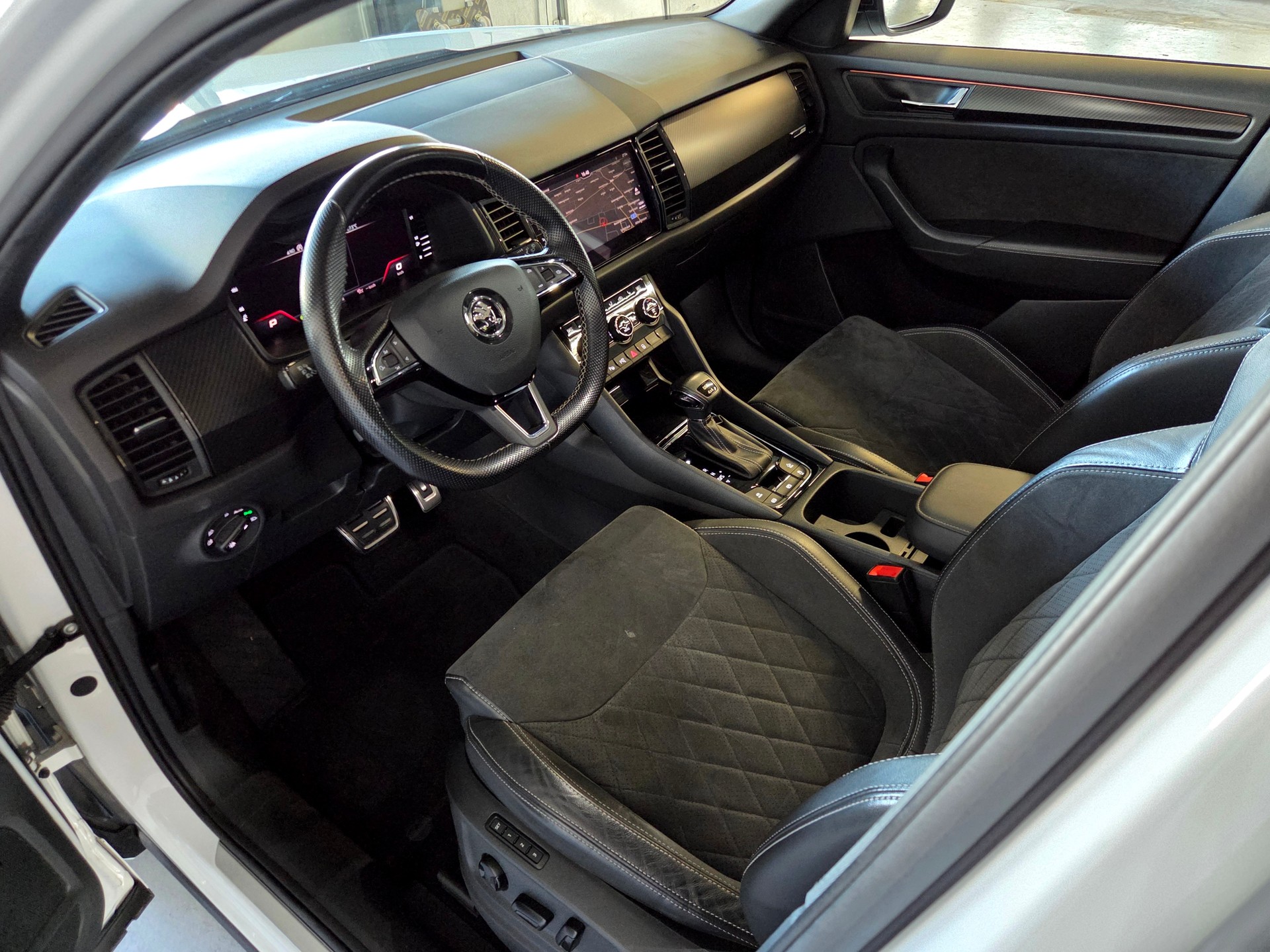 SKODA Kodiaq 2.0 TSI Sportline DSG-image-3