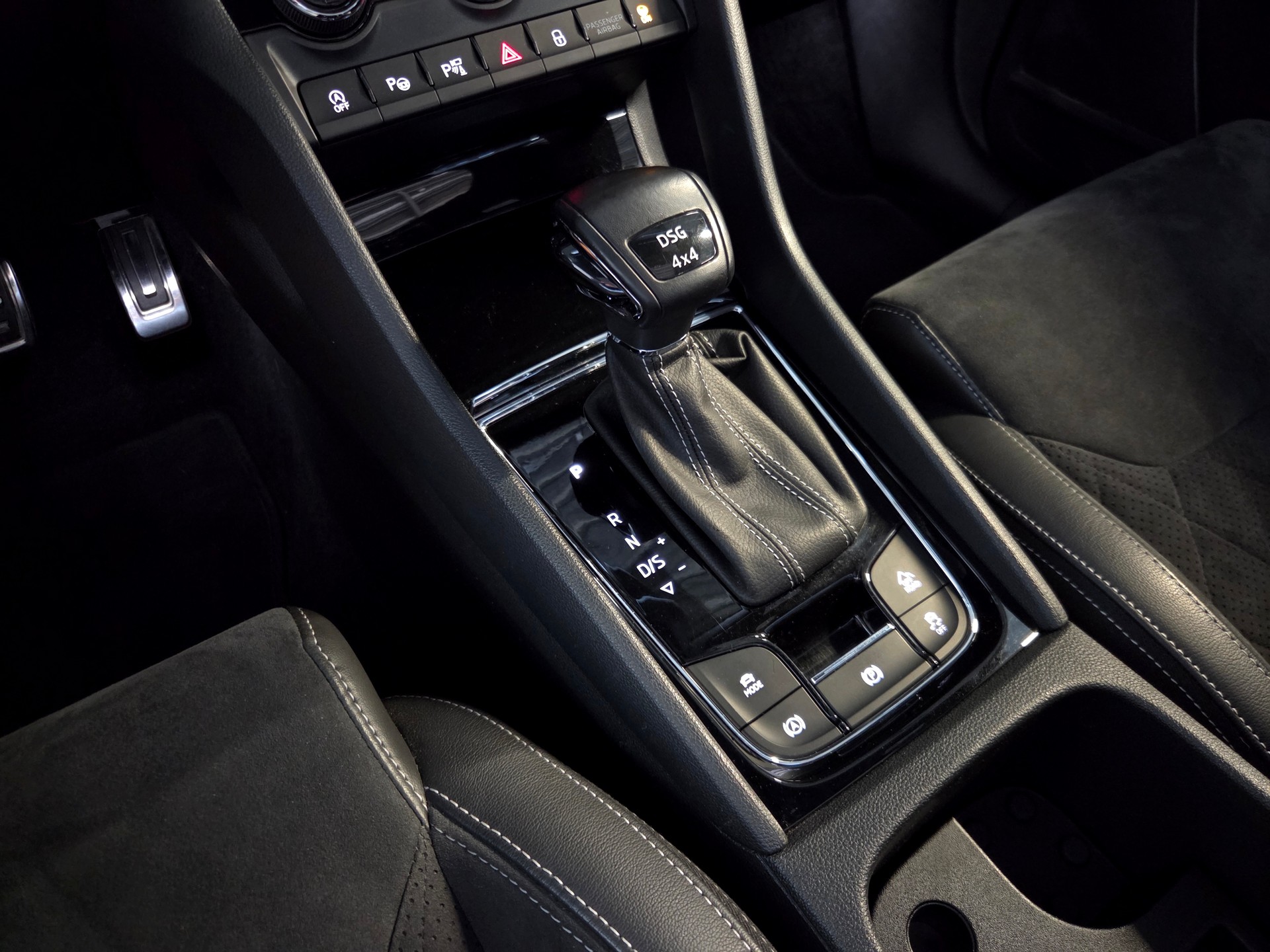 SKODA Kodiaq 2.0 TSI Sportline DSG-image-19