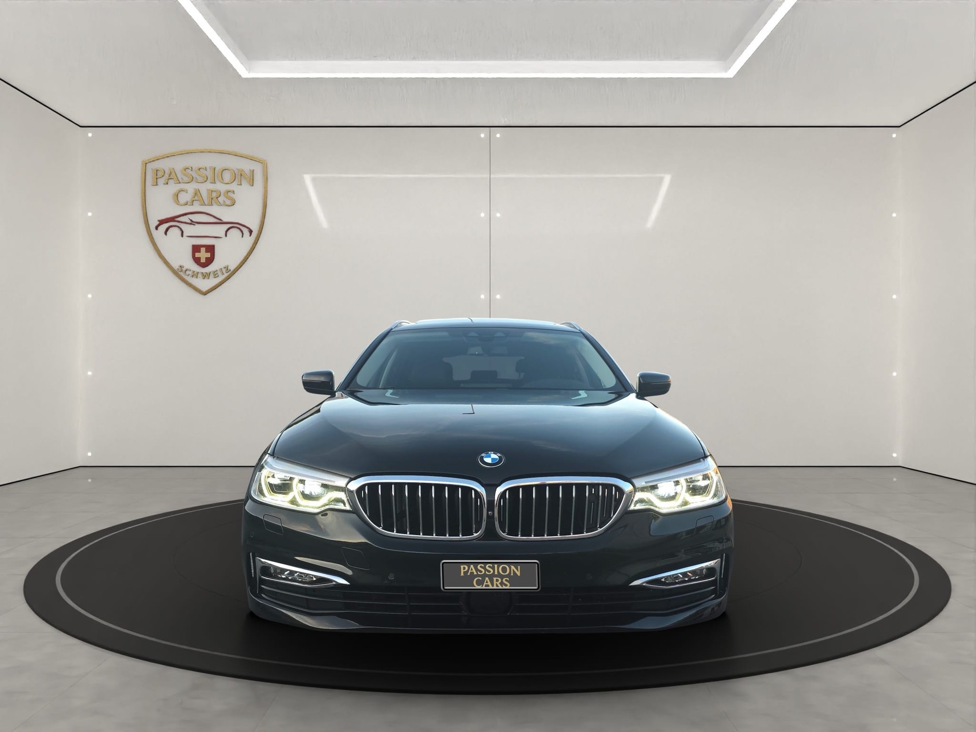 BMW 530d xDrive Touring Luxury Line Steptronic-image-7