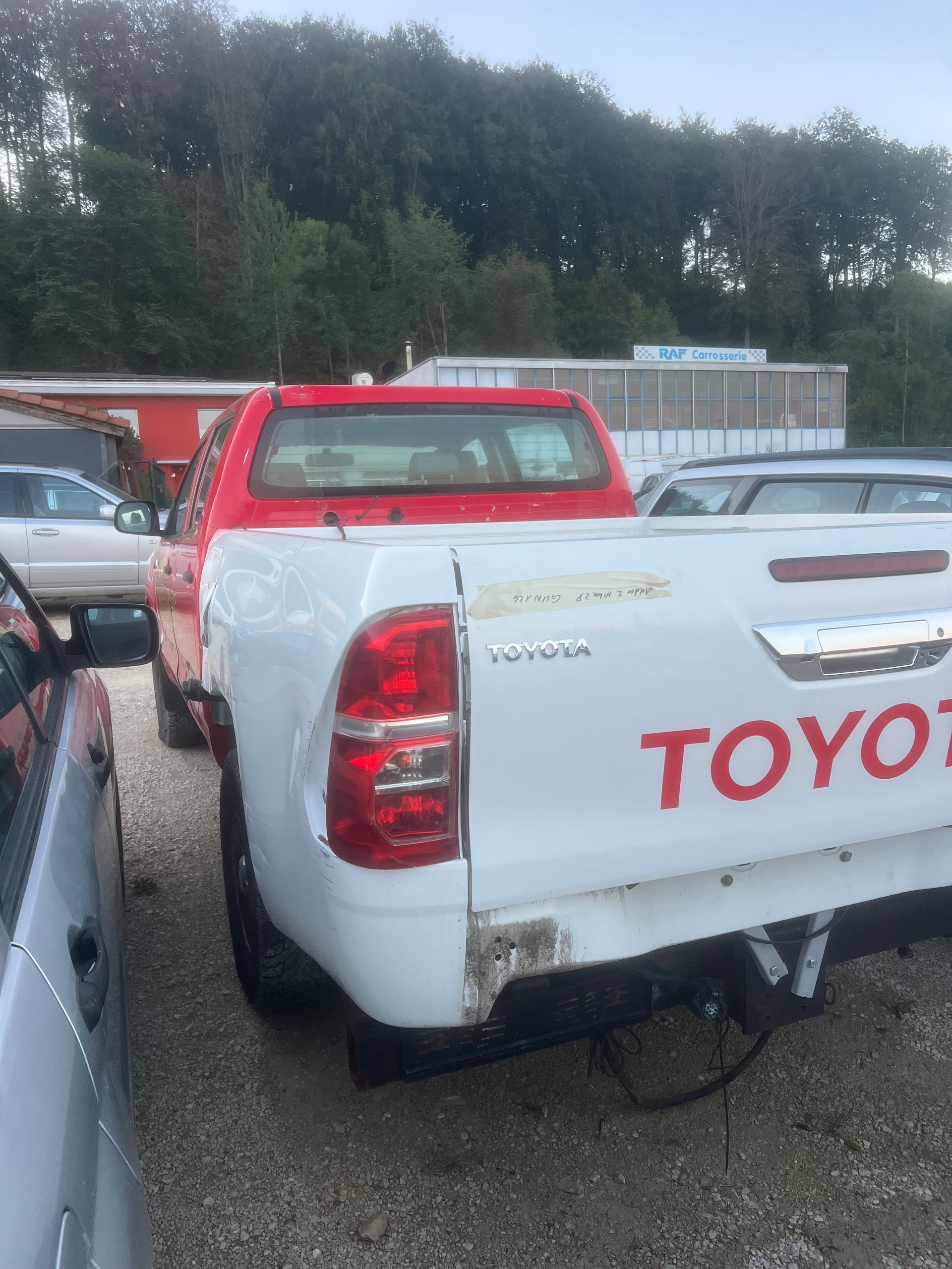 TOYOTA Hilux 2.5D 4WD Double Cab Luna-image-3