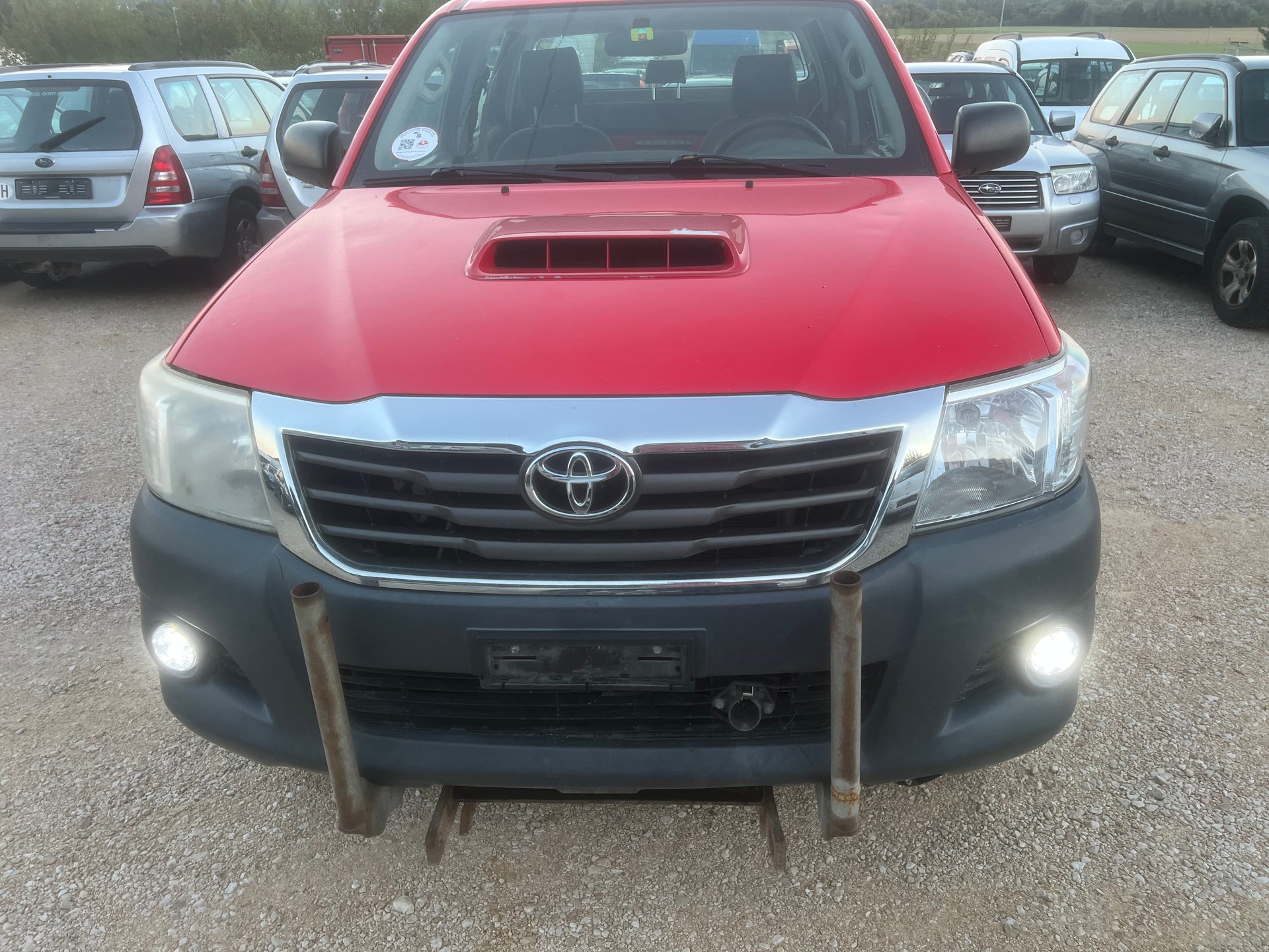 TOYOTA Hilux 2.5D 4WD Double Cab Luna-image-0