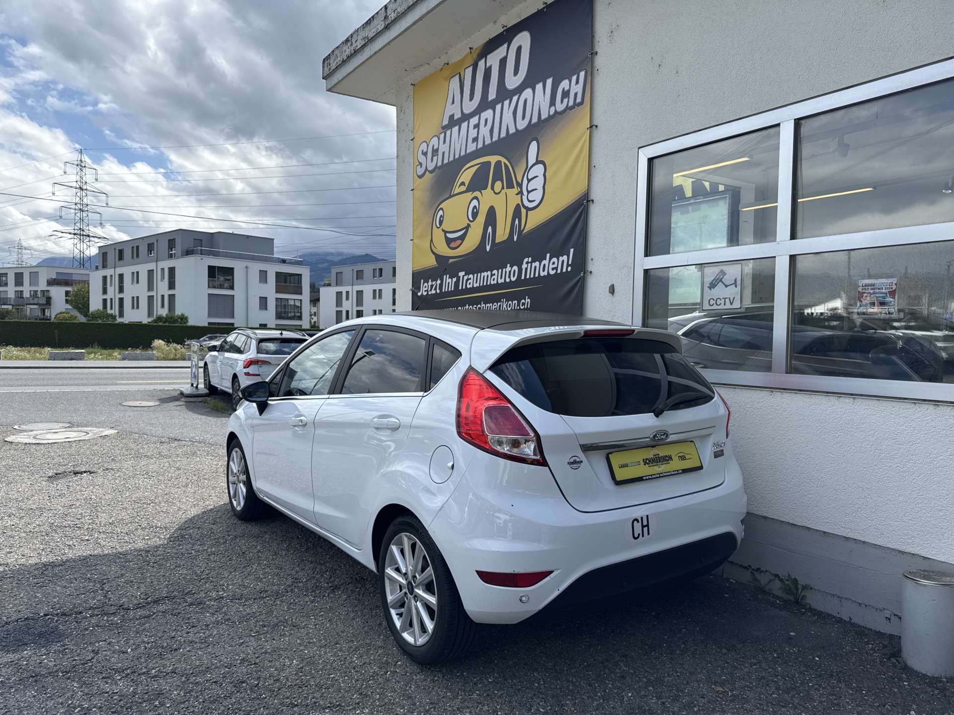 FORD Fiesta 1.0 SCTi Swiss Edition-image-2