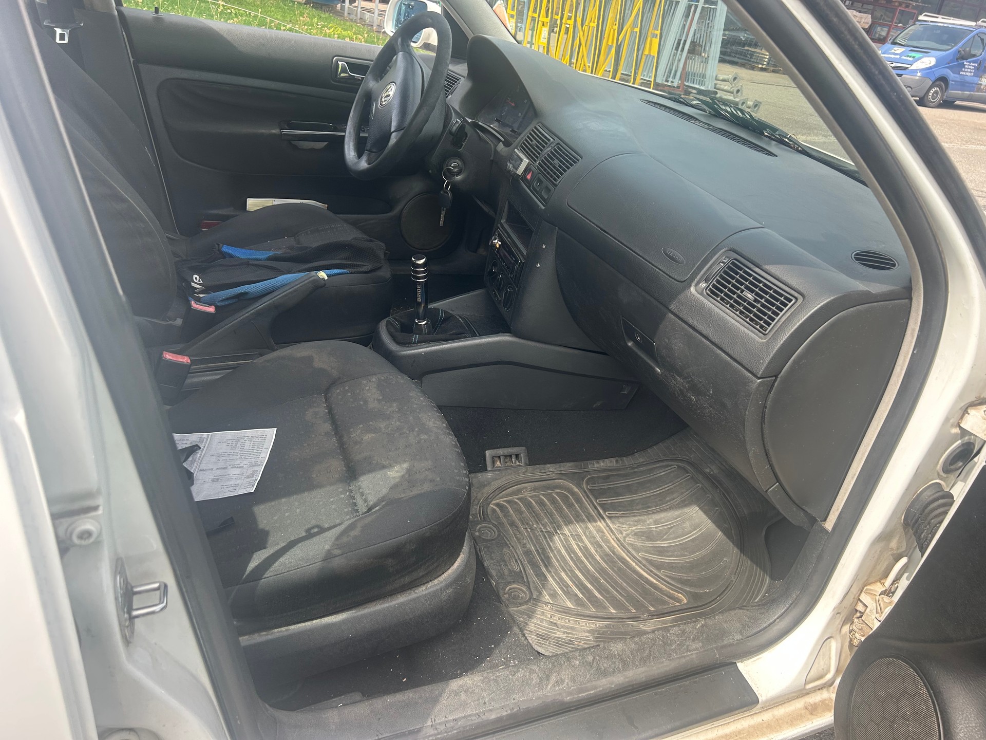 VW Golf Variant 1.9 TDI-image-4