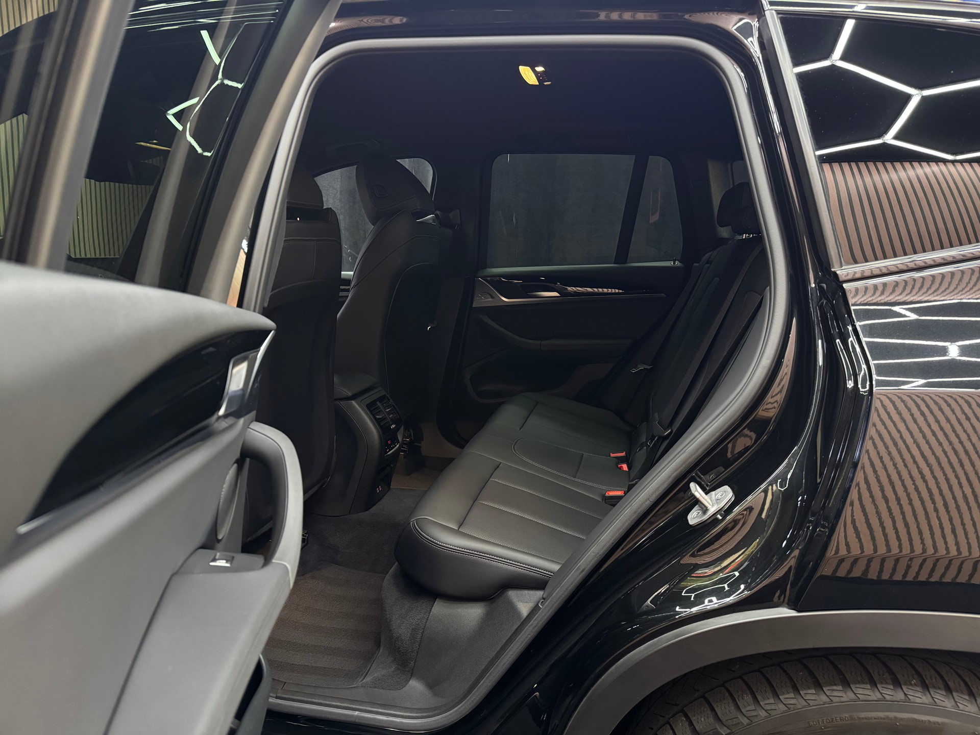 BMW X3 20d xDrive *ab CHF 229.-/ Monat*-image-11