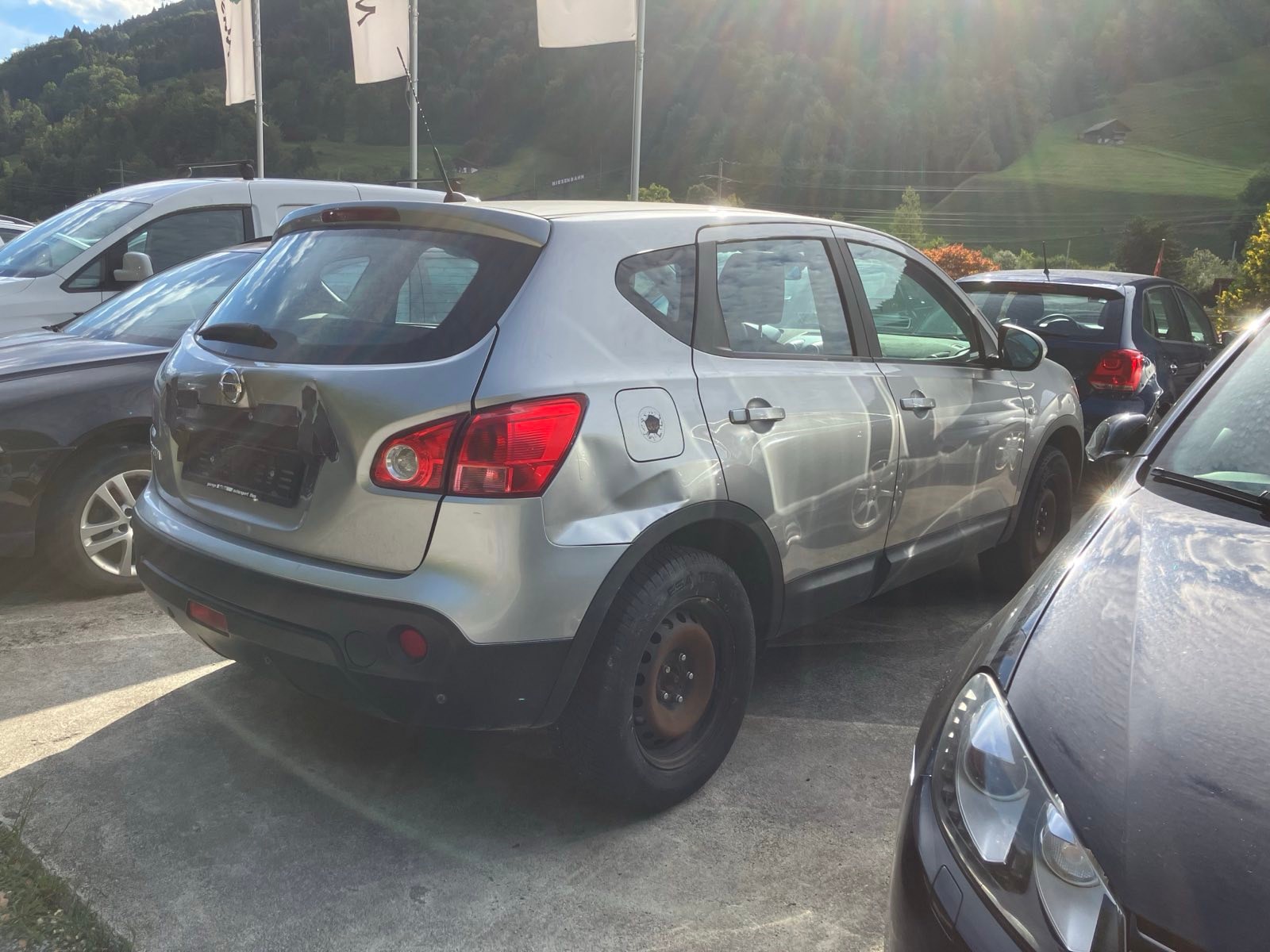 NISSAN Qashqai 2.0 4WD-image-3