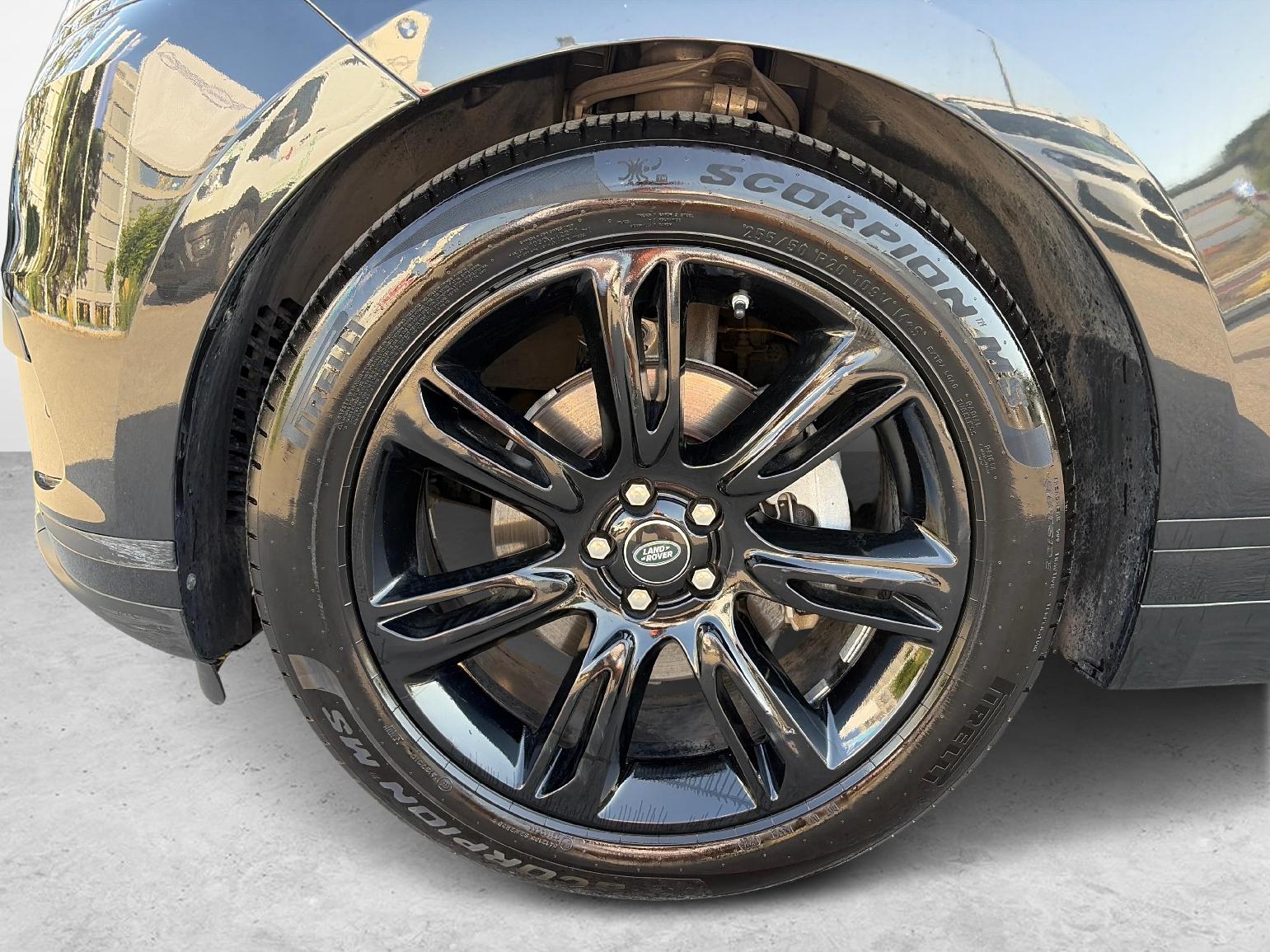 LAND ROVER Range Rover Velar 2.0 D 240 S-image-19
