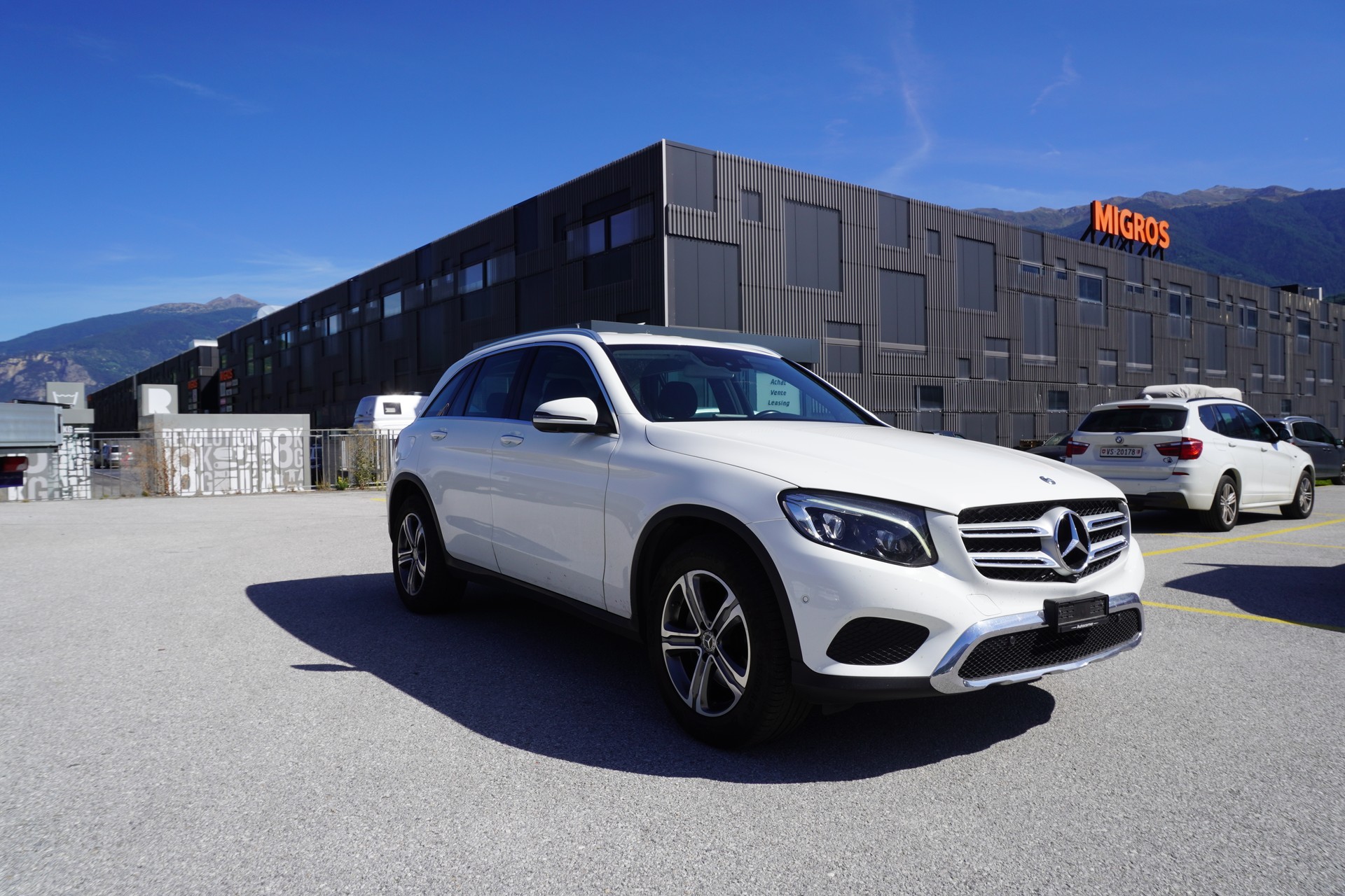 MERCEDES-BENZ GLC 250 4Matic 9G-Tronic-image-5