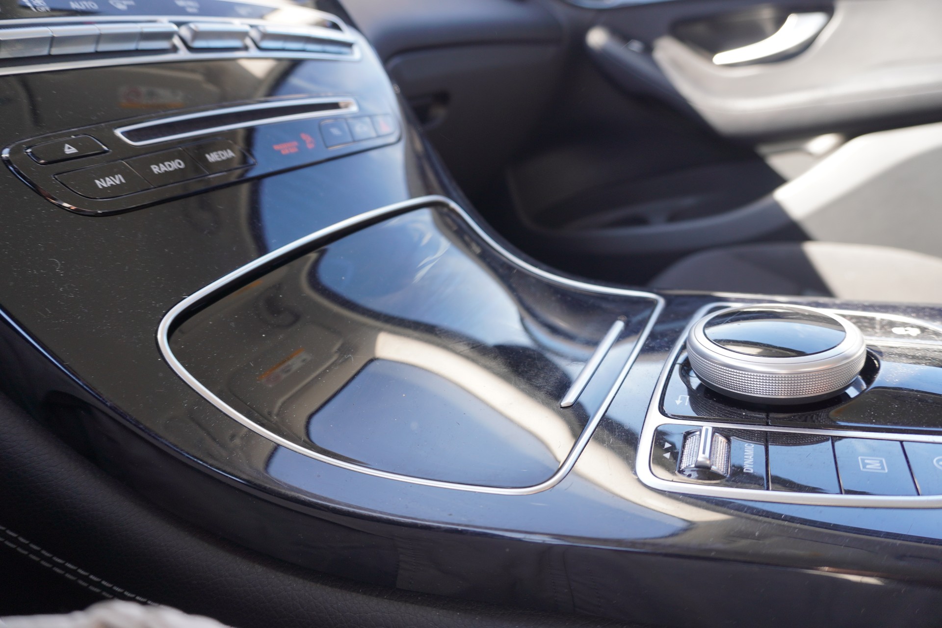 MERCEDES-BENZ GLC 250 4Matic 9G-Tronic-image-18